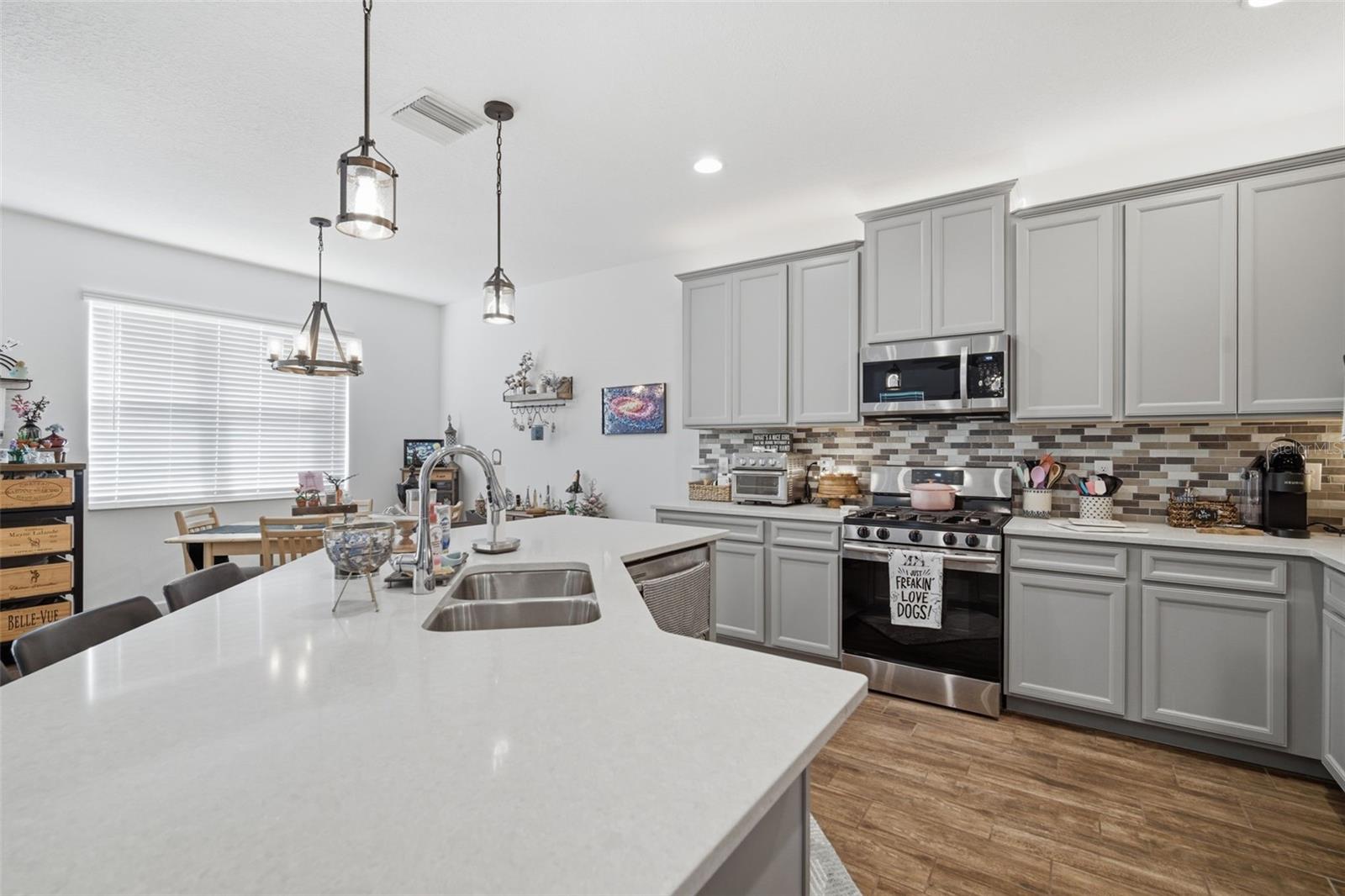 Image 12 of 83 For 7431 Sungold Meadow Court