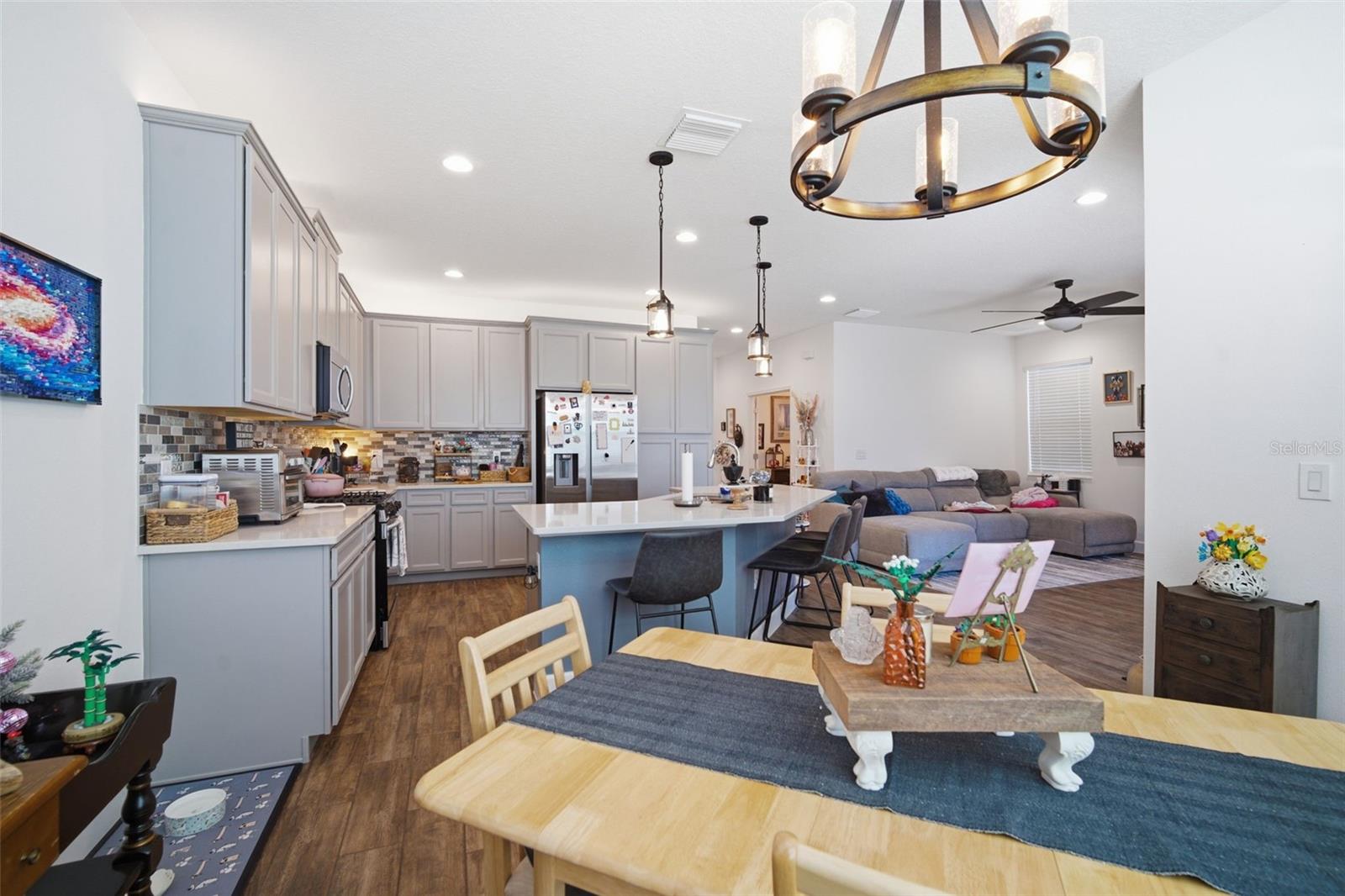 Image 18 of 83 For 7431 Sungold Meadow Court