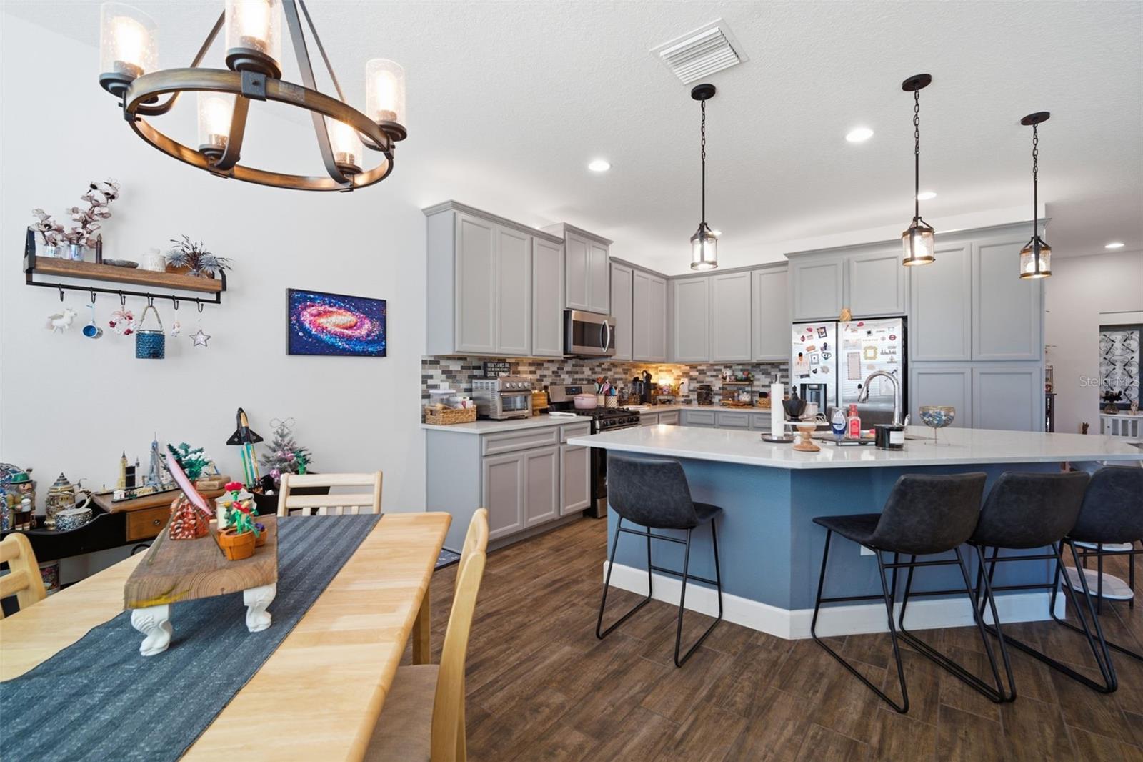 Image 19 of 83 For 7431 Sungold Meadow Court