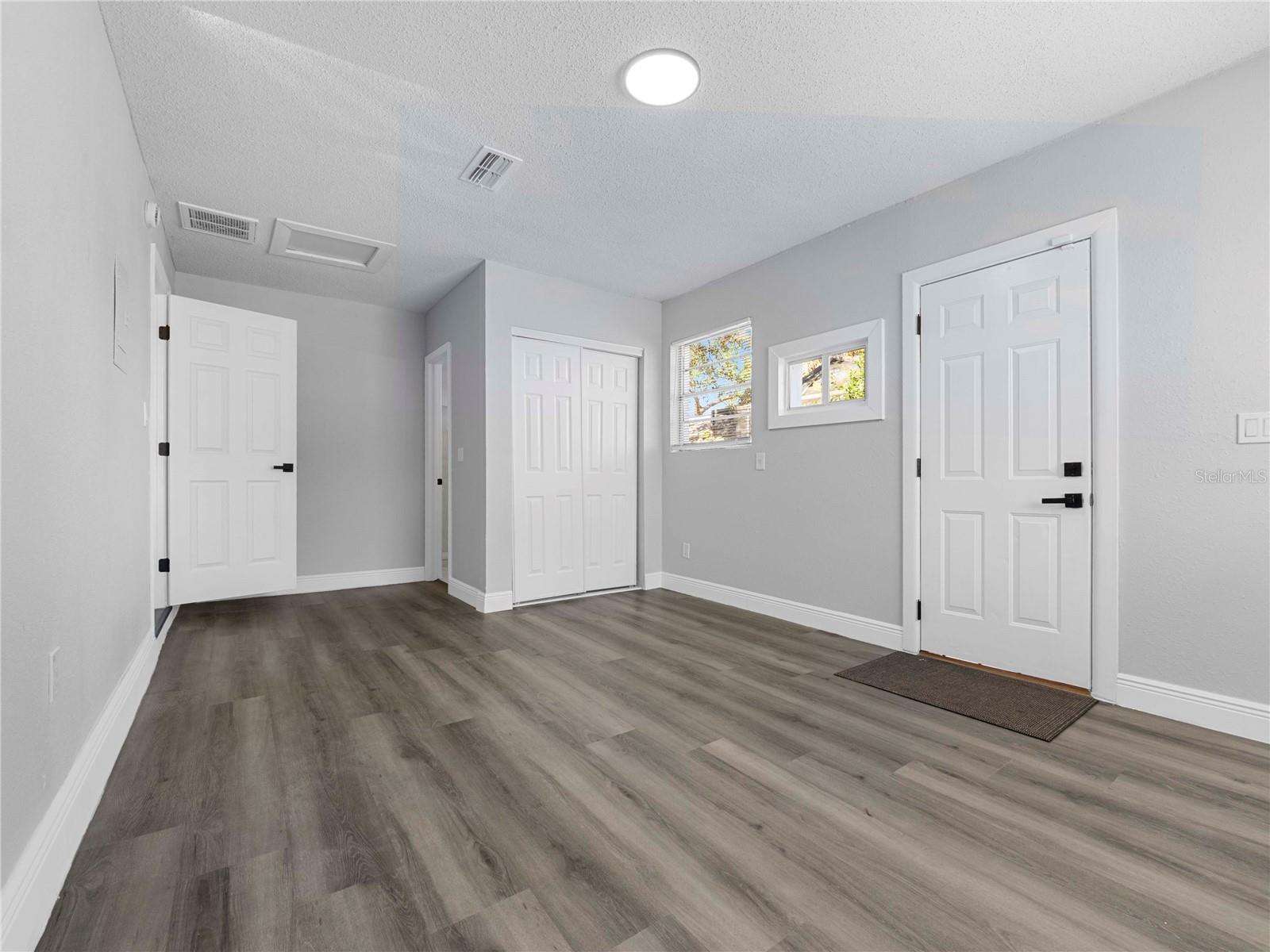 Image 15 of 40 For 10804 53rd Street