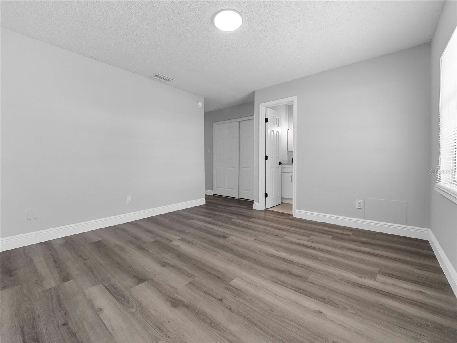 Image 30 of 40 For 10804 53rd Street