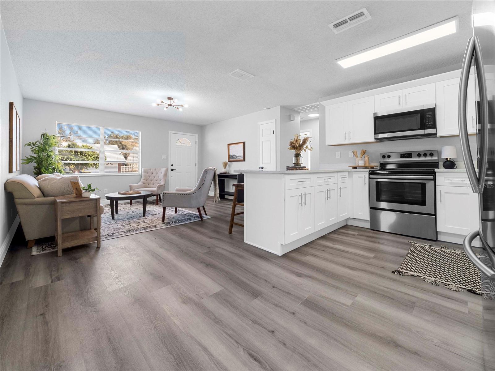 Image 6 of 40 For 10804 53rd Street