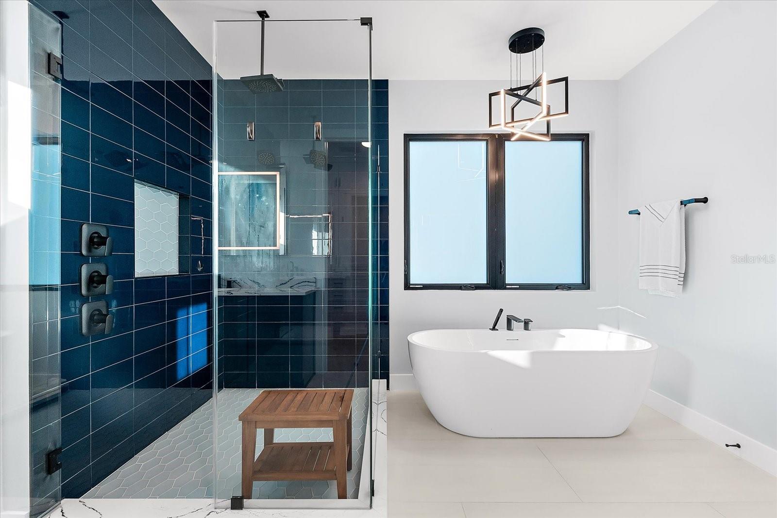 Listing photo id 38 for 2707 Ridgewood Avenue