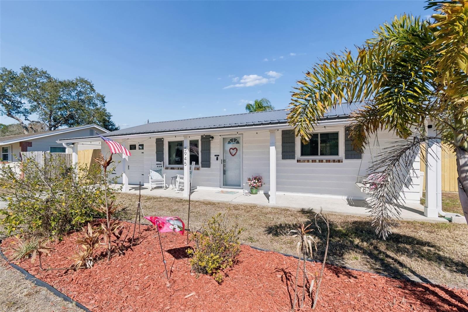 Listing photo id 31 for 5945 62nd Avenue N