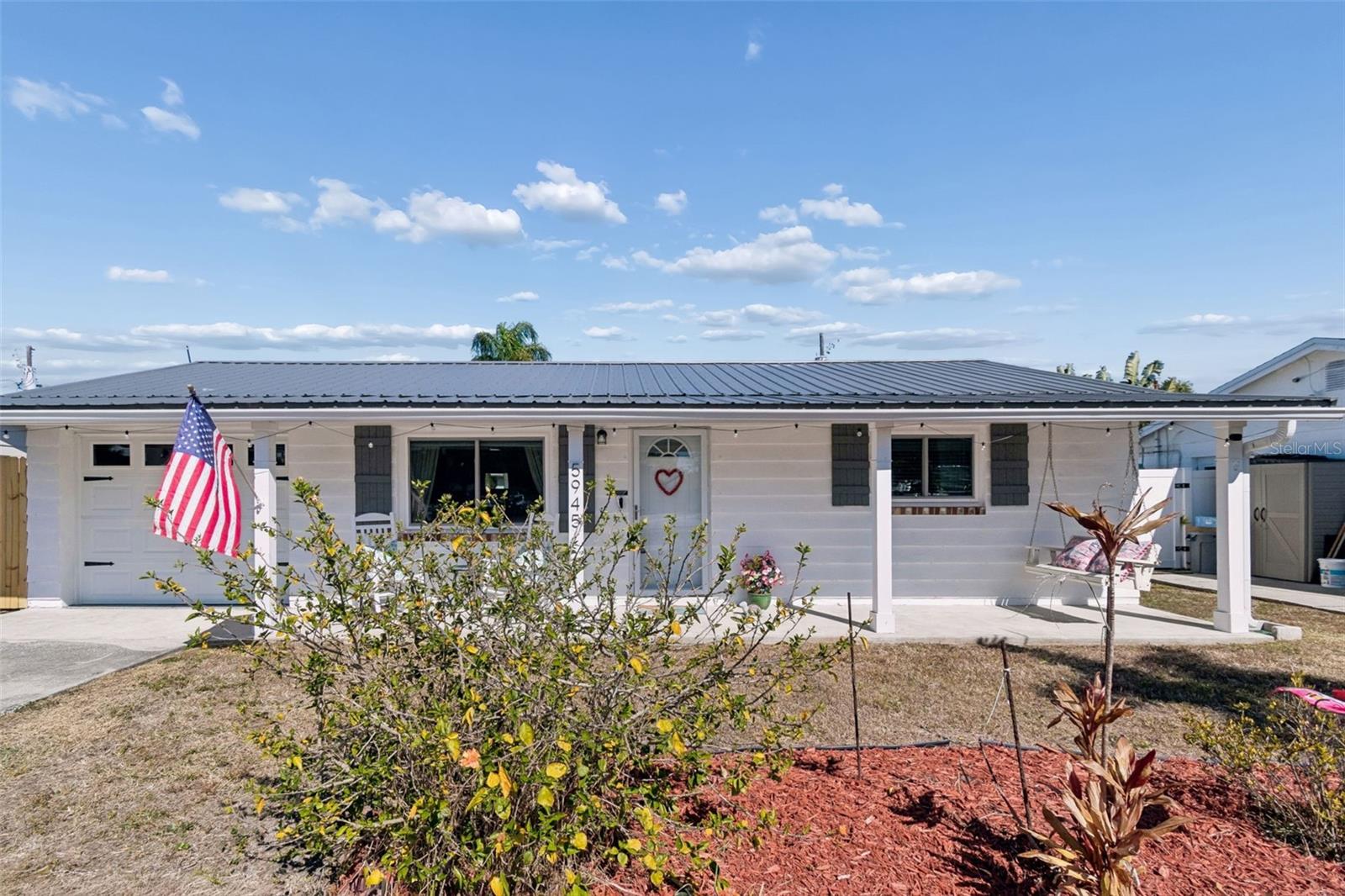 Listing photo id 33 for 5945 62nd Avenue N