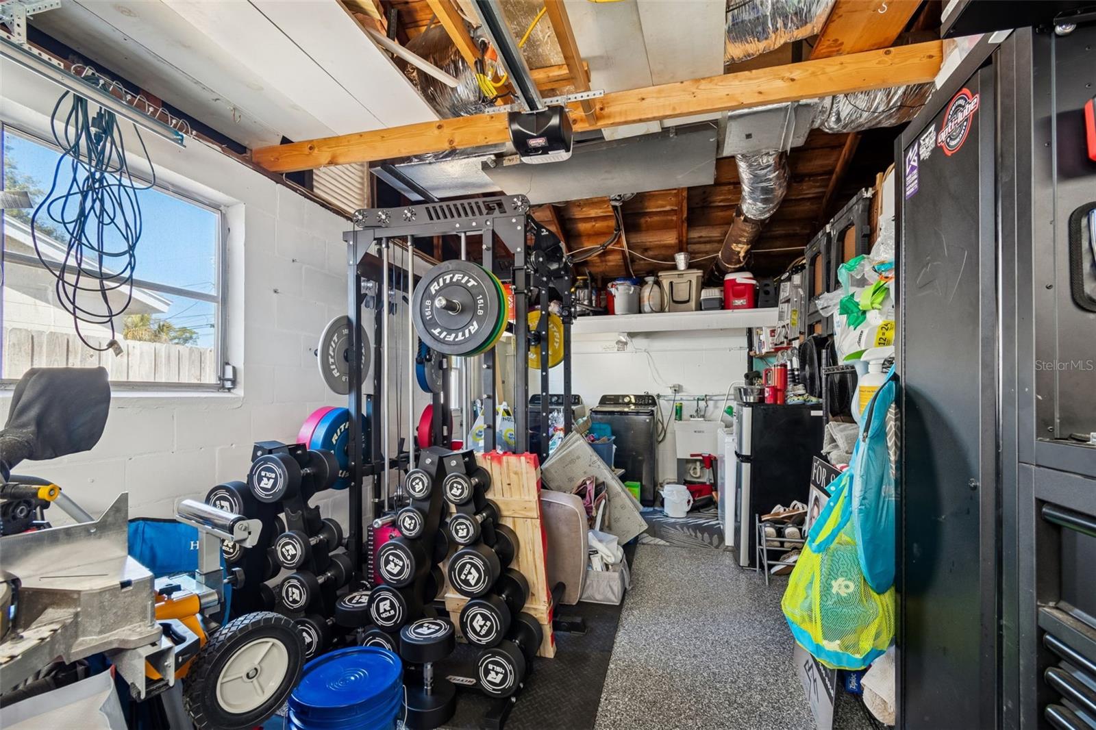 Listing photo id 36 for 5945 62nd Avenue N