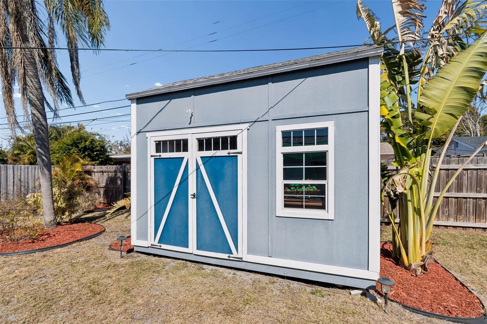 Listing photo id 43 for 5945 62nd Avenue N