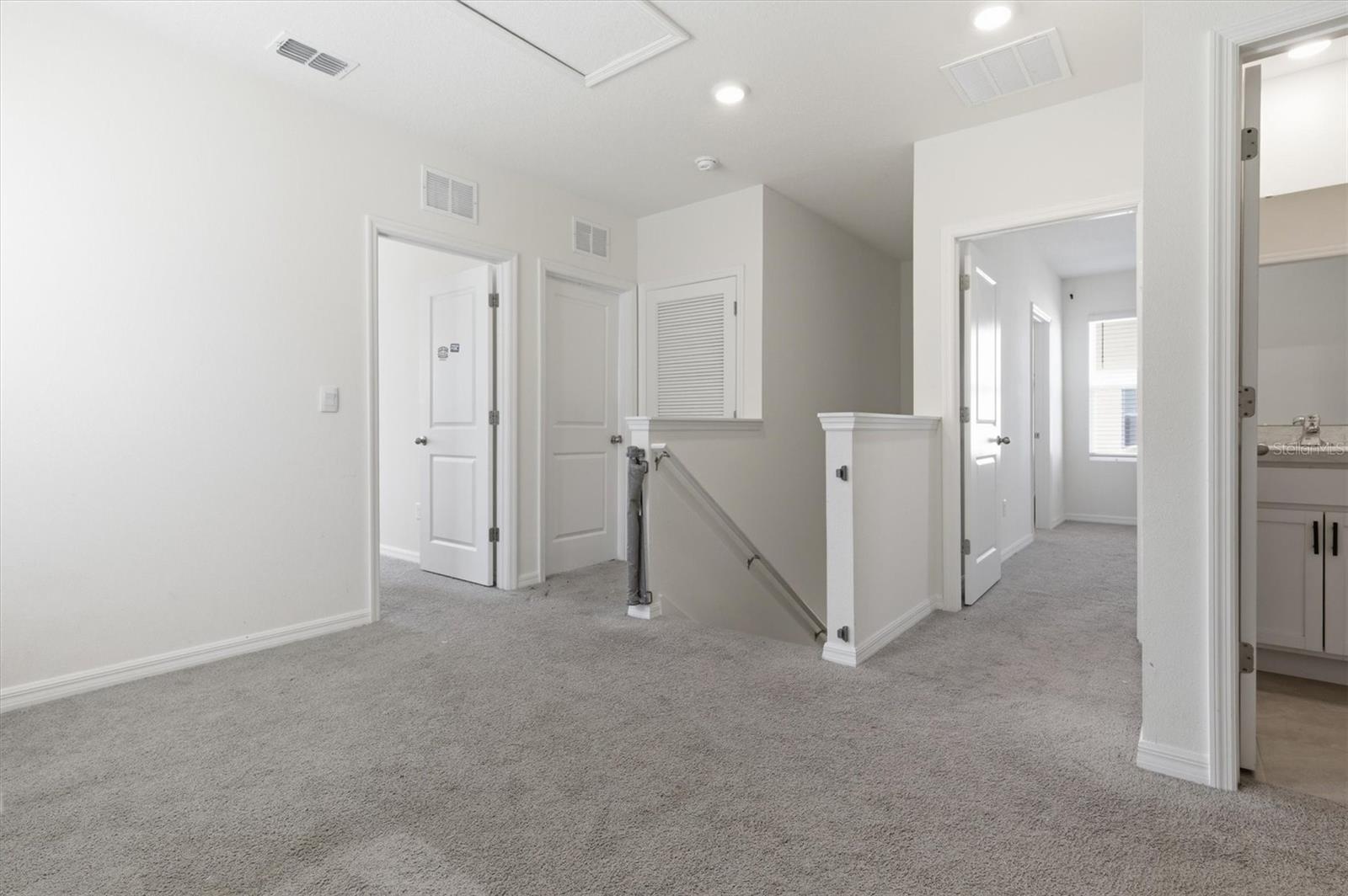 Image 14 of 40 For 5608 Wandering Willow Drive