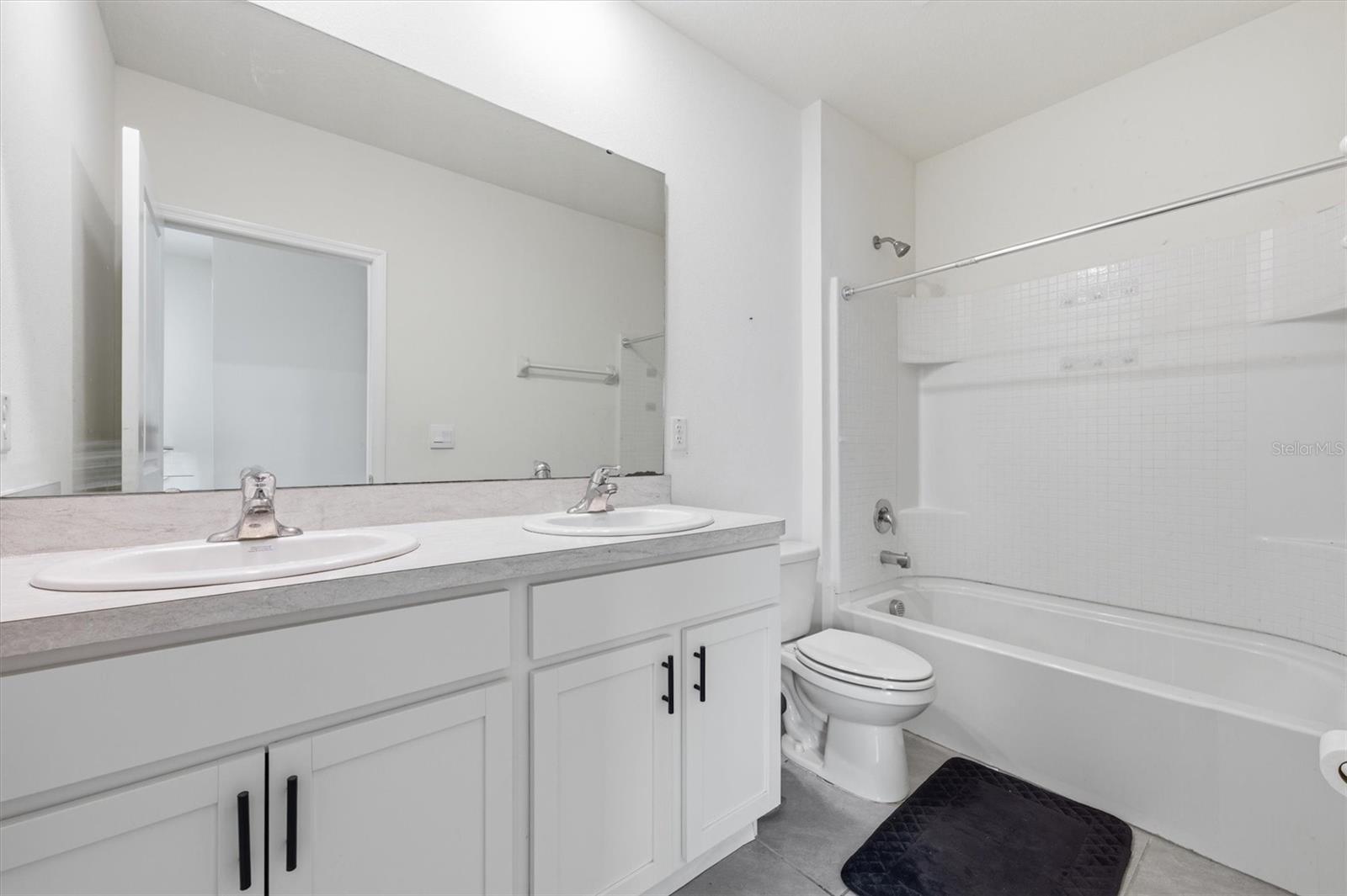 Image 28 of 40 For 5608 Wandering Willow Drive