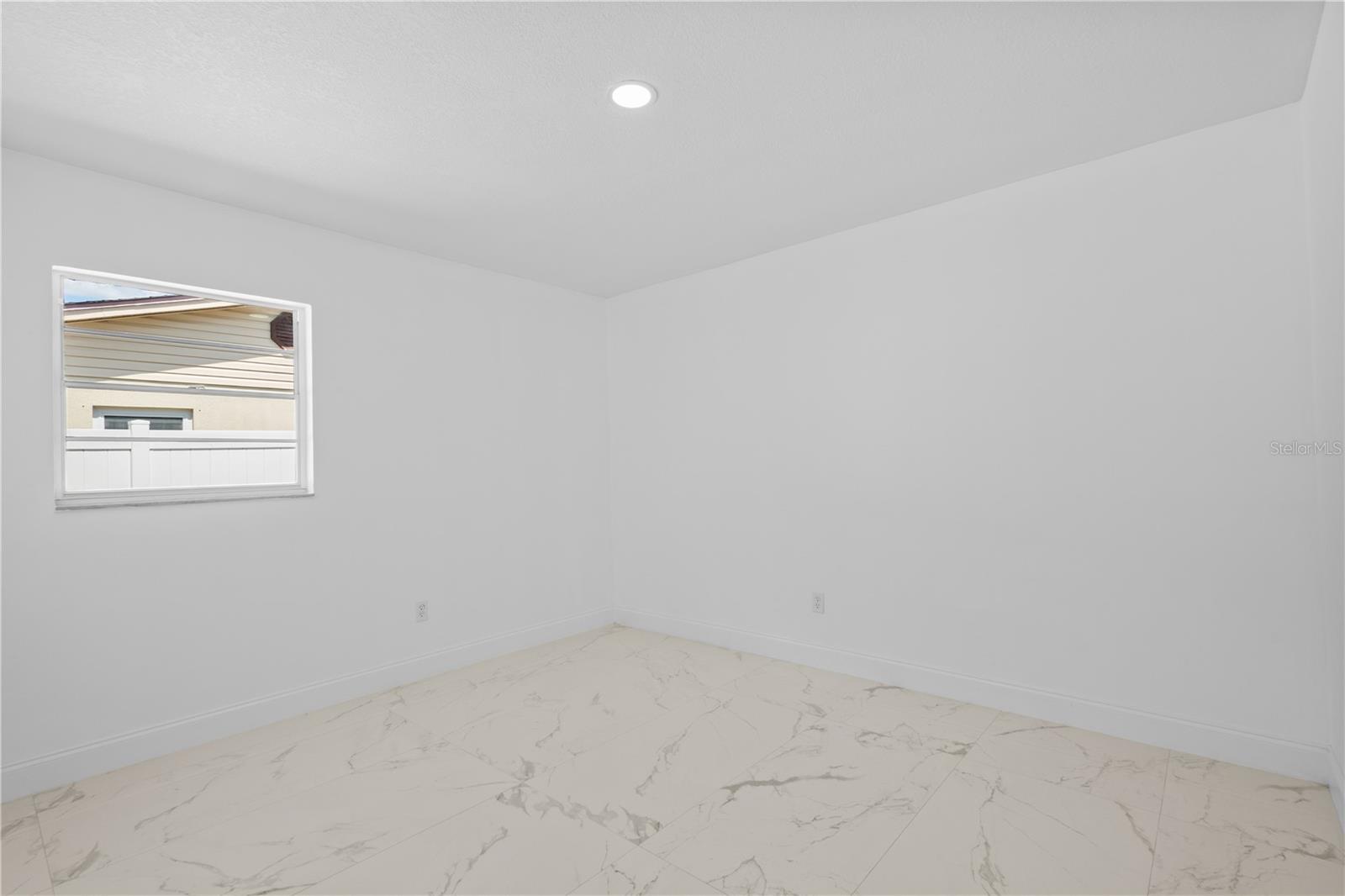 Image 15 of 26 For 6001 Tampa Shores Boulevard