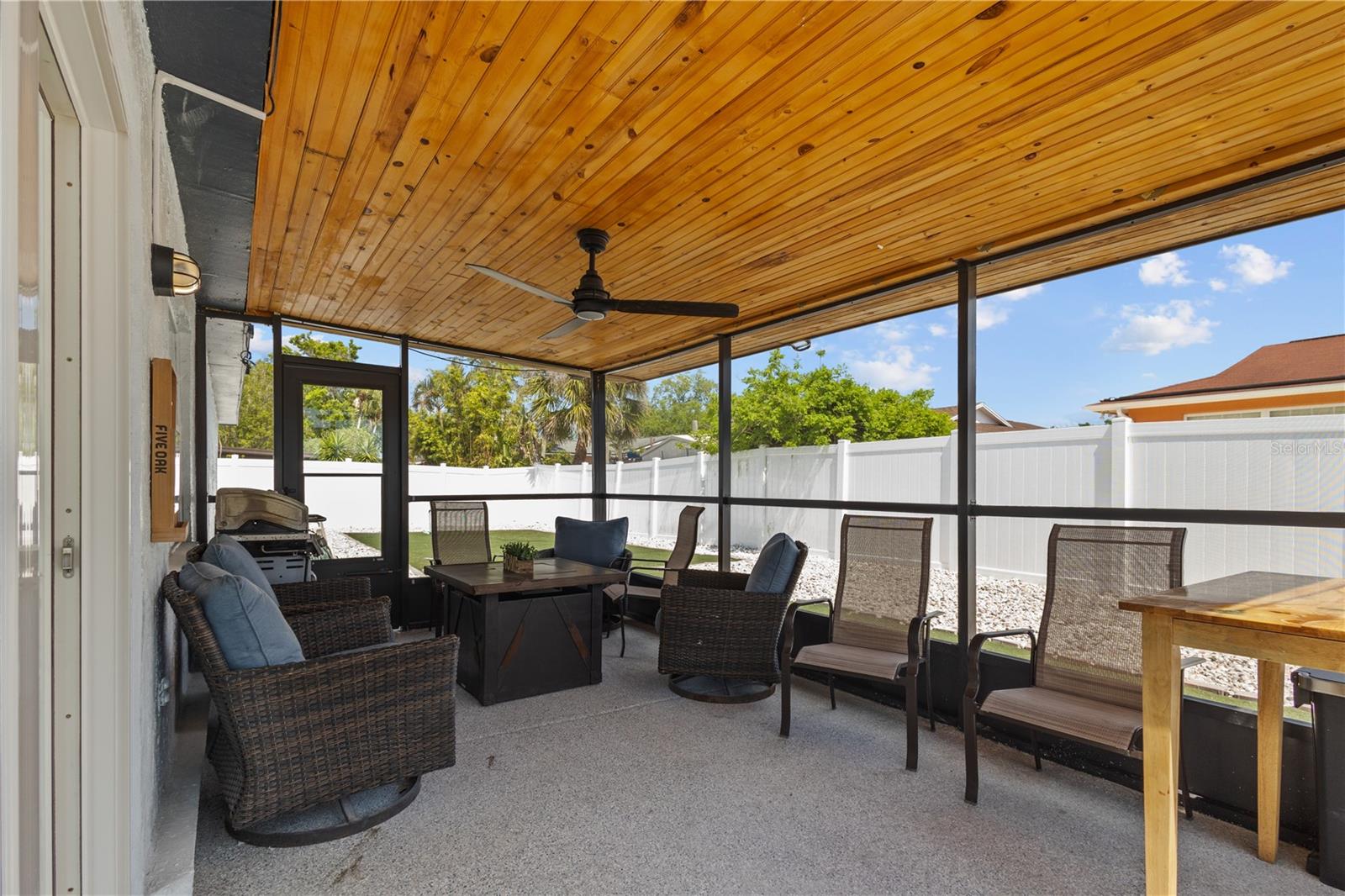 Image 20 of 26 For 6001 Tampa Shores Boulevard