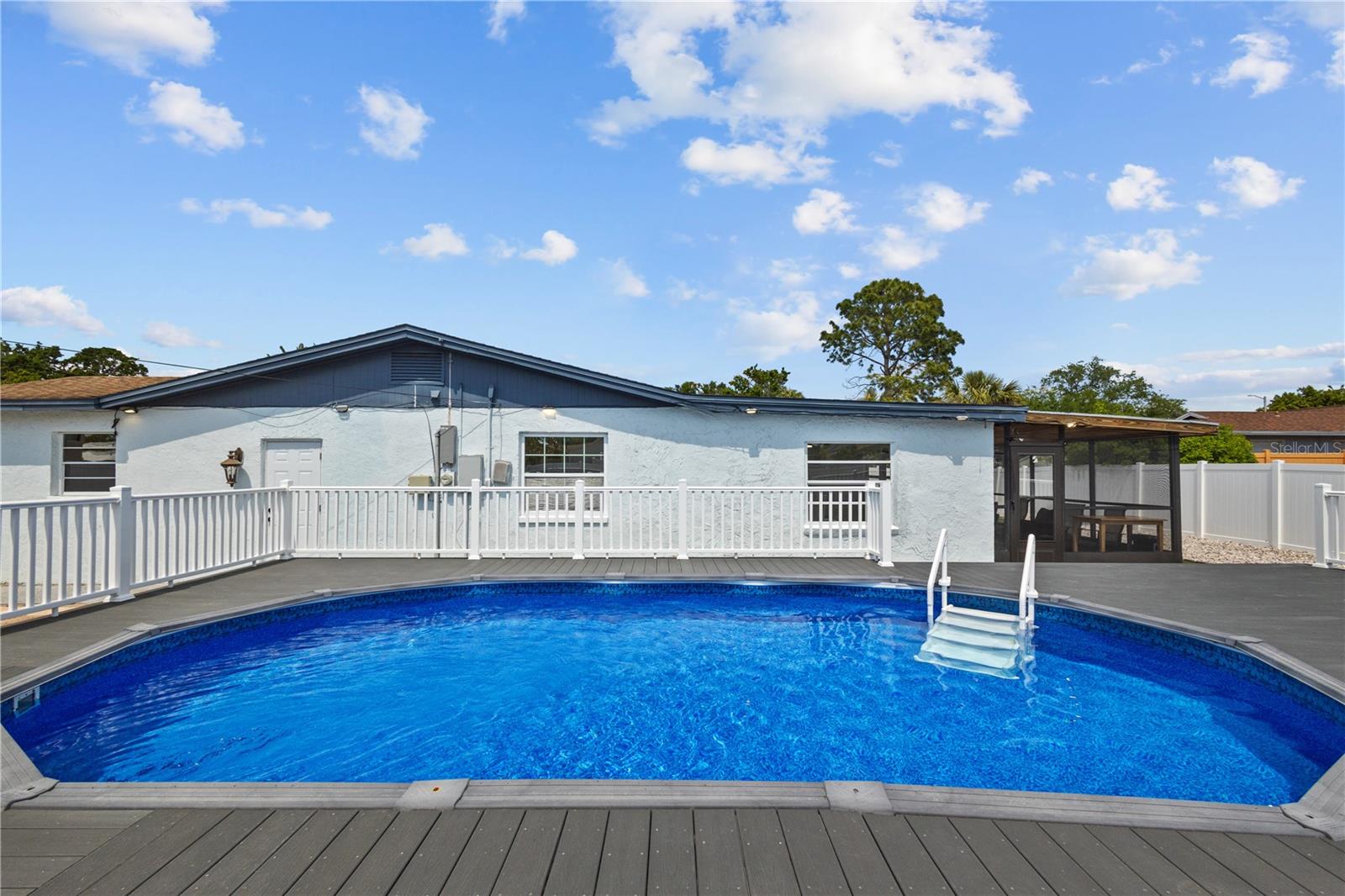 Image 21 of 26 For 6001 Tampa Shores Boulevard