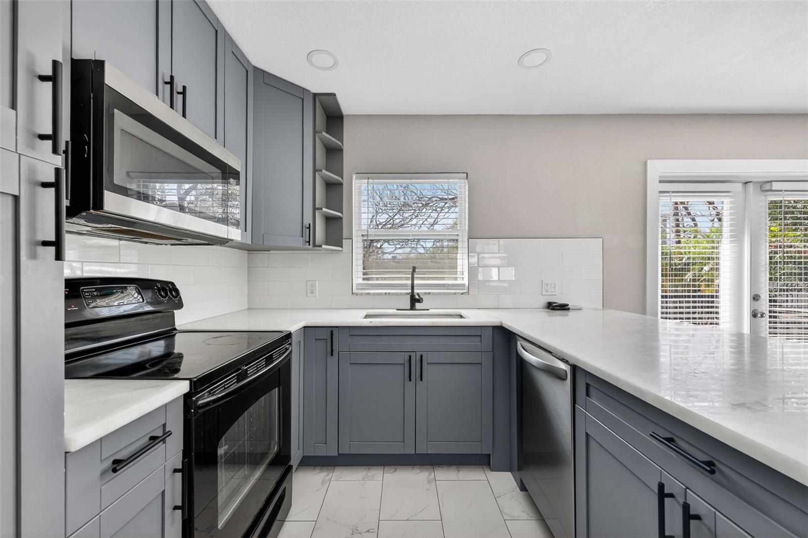 Image 12 of 26 For 2714 Grace Street