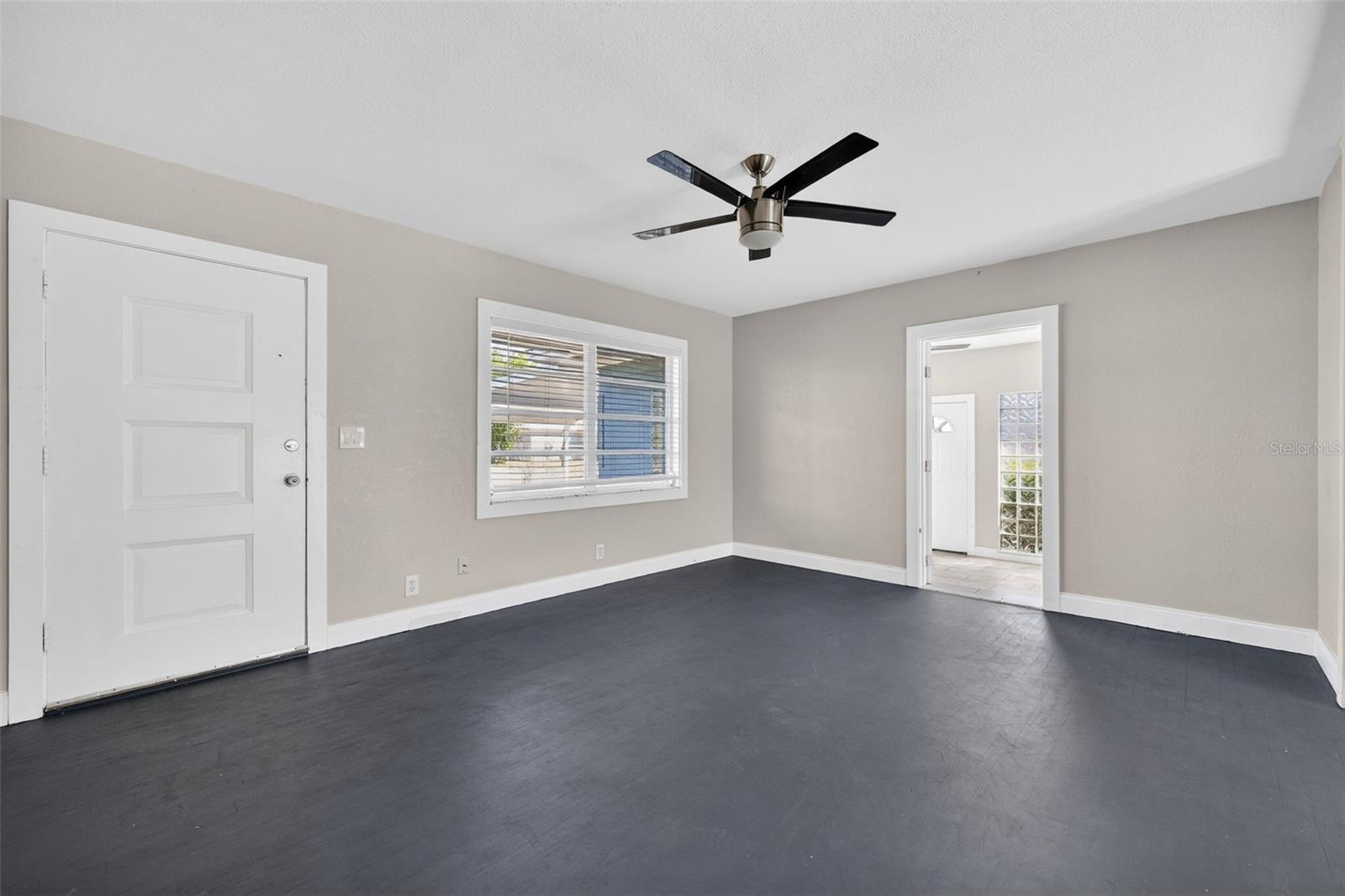 Image 6 of 26 For 2714 Grace Street