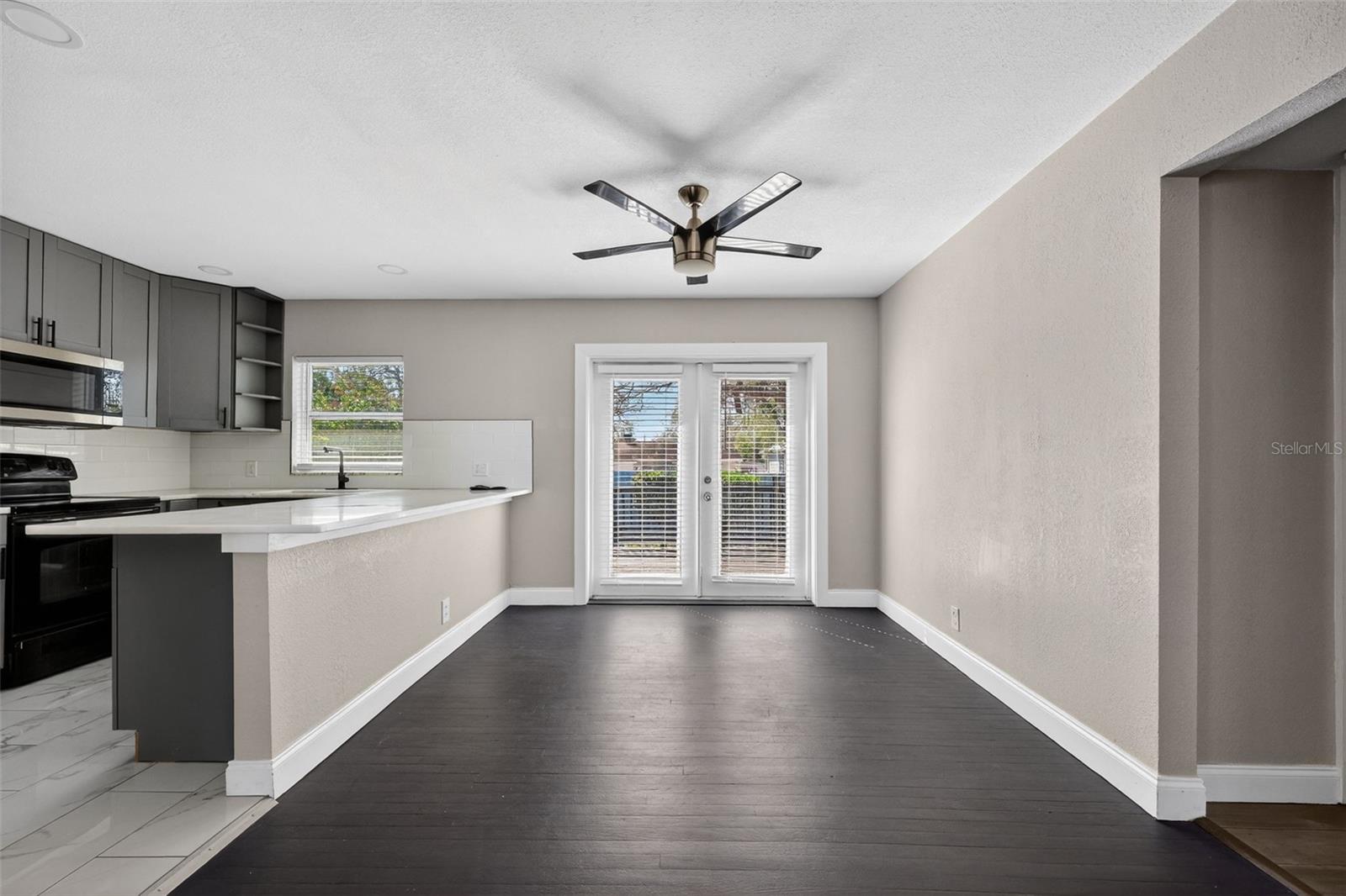 Image 9 of 26 For 2714 Grace Street