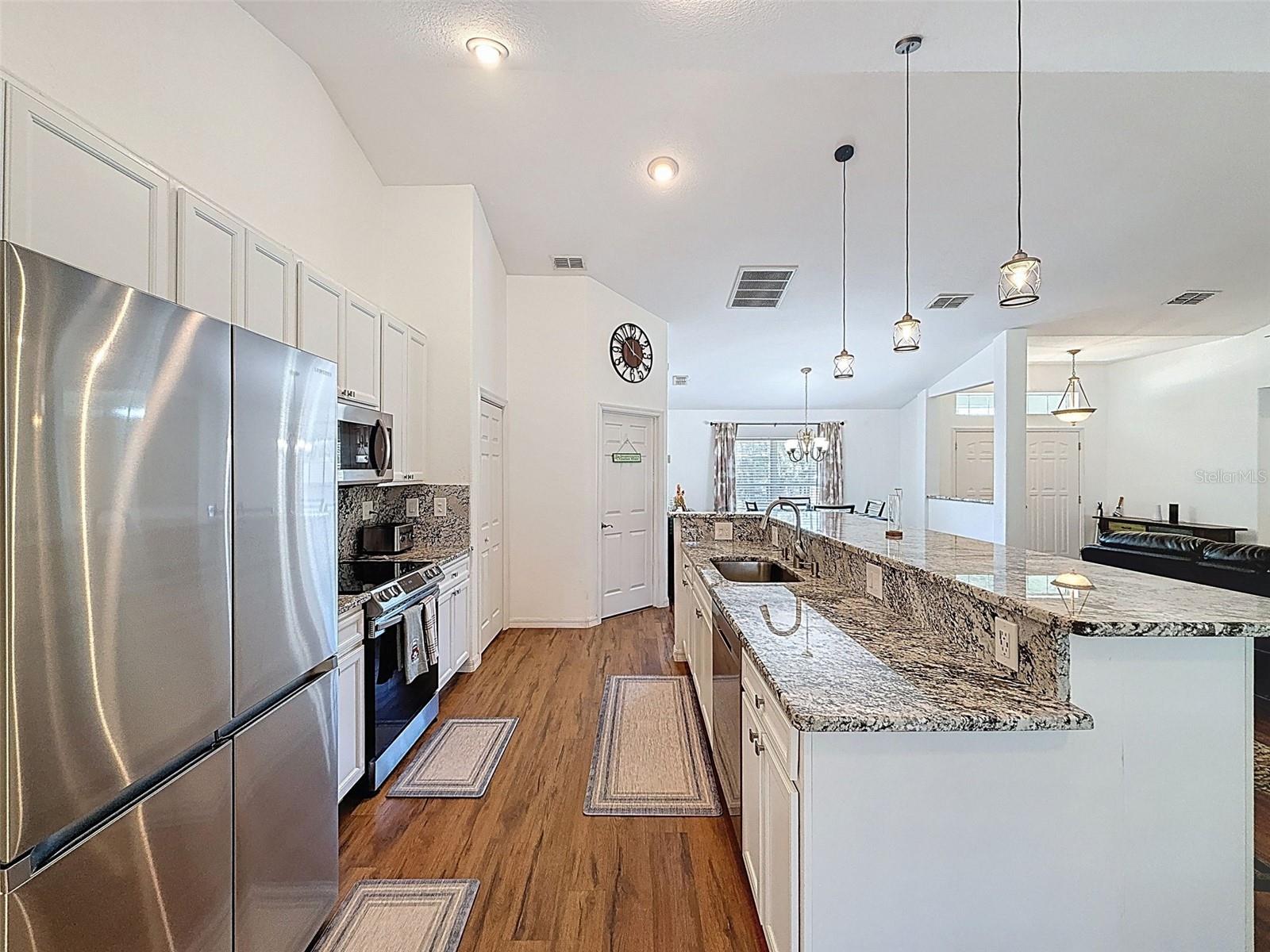 Image 22 of 52 For 9131 Alpinia Drive