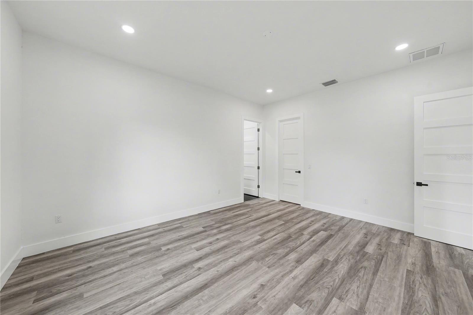 Image 26 of 48 For 5240 66th Way N