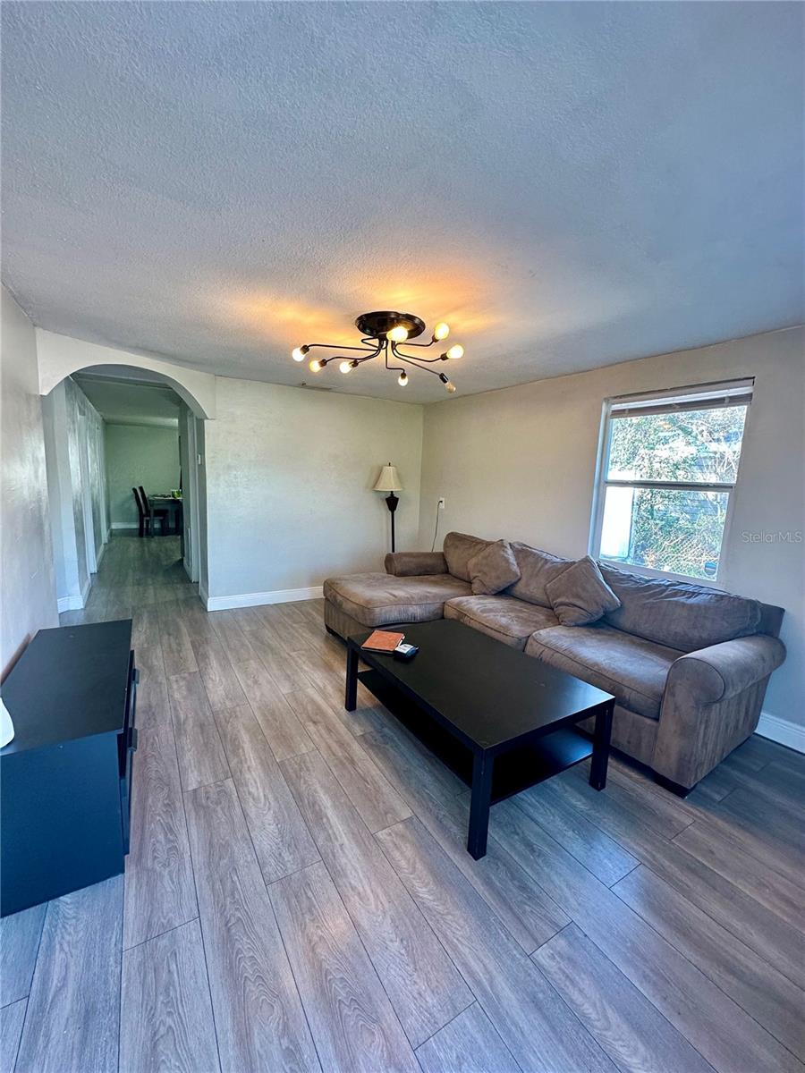 Image 10 of 48 For 2003 Humphrey St