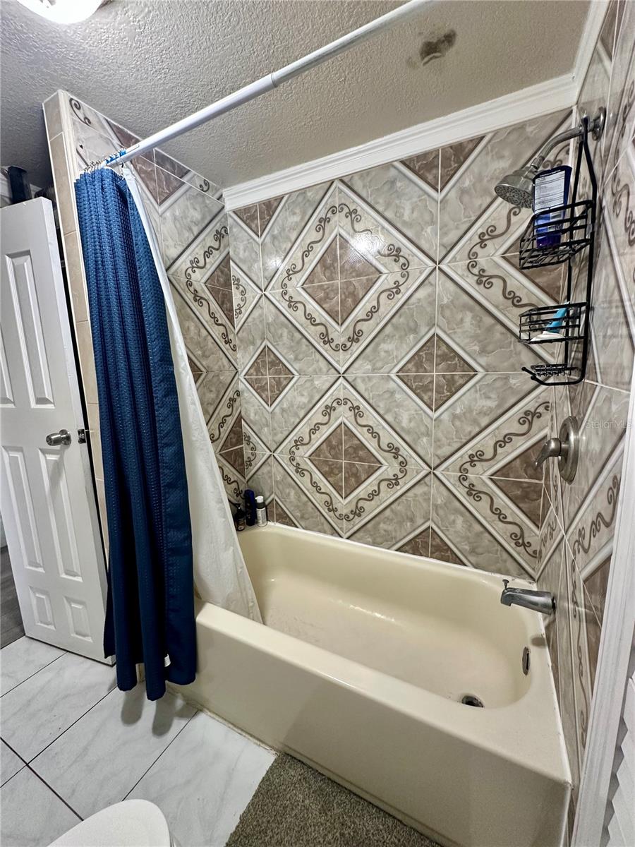 Image 20 of 48 For 2003 Humphrey St