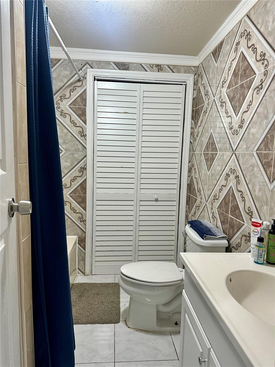 Image 21 of 48 For 2003 Humphrey St