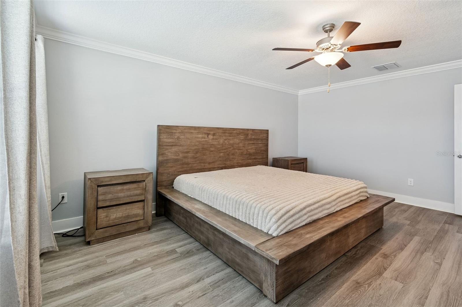 Listing photo id 30 for 9822 Little Bluestem Drive