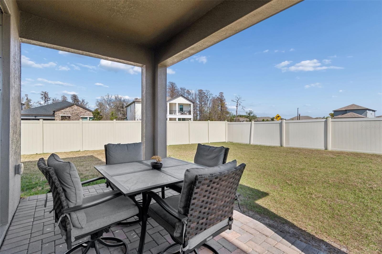 Listing photo id 45 for 9822 Little Bluestem Drive