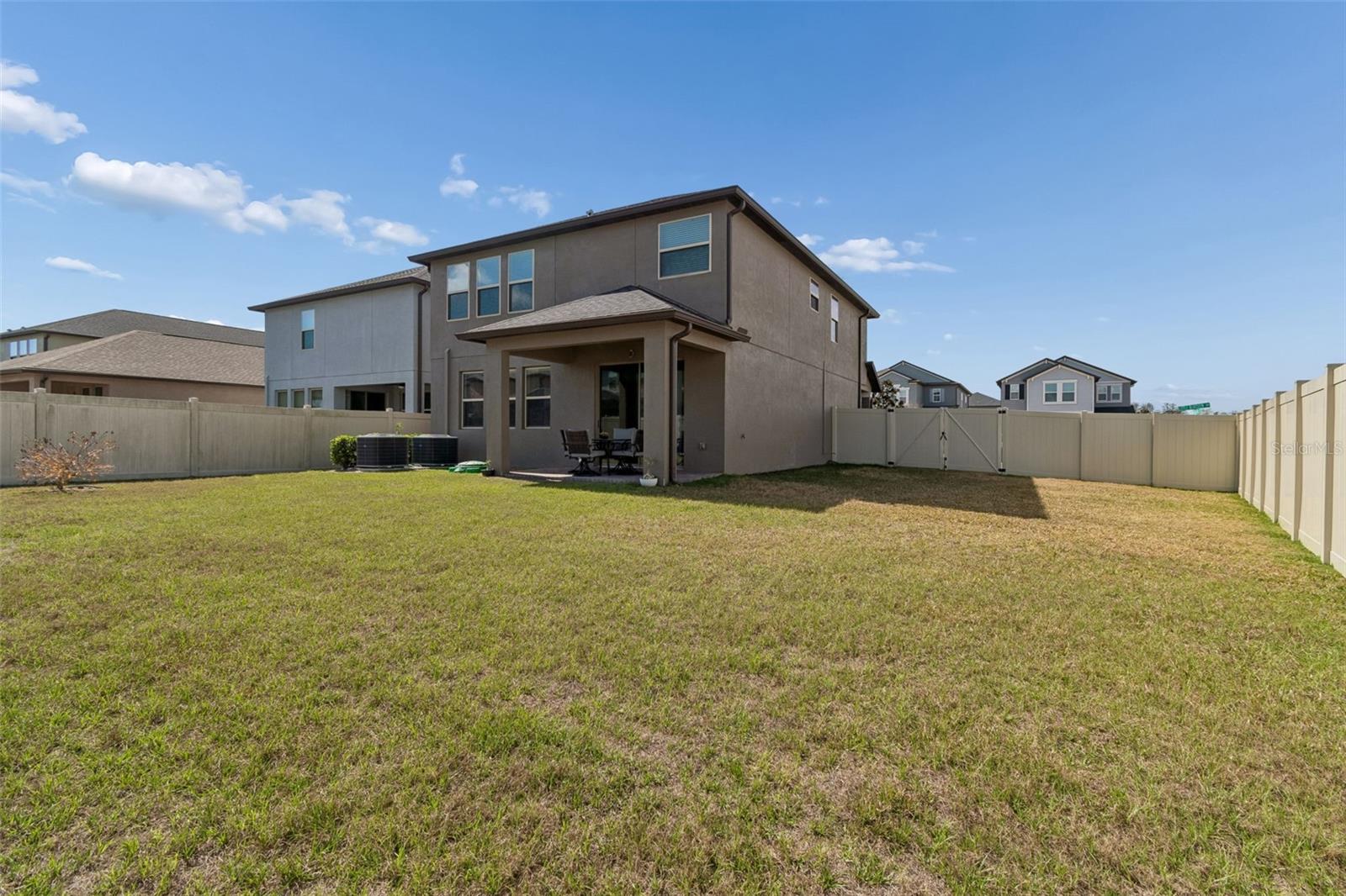 Listing photo id 48 for 9822 Little Bluestem Drive