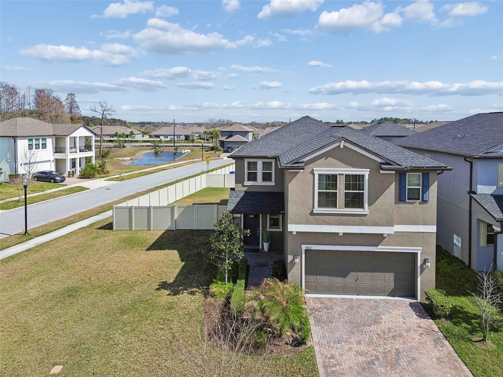 Listing photo id 51 for 9822 Little Bluestem Drive