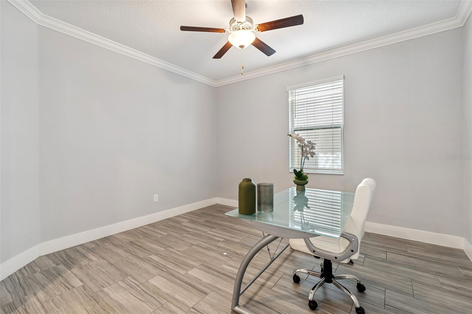 Listing photo id 7 for 9822 Little Bluestem Drive