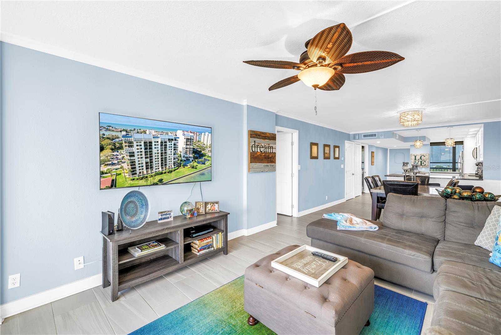 Image 15 of 45 For 9415 Blind Pass Road 803