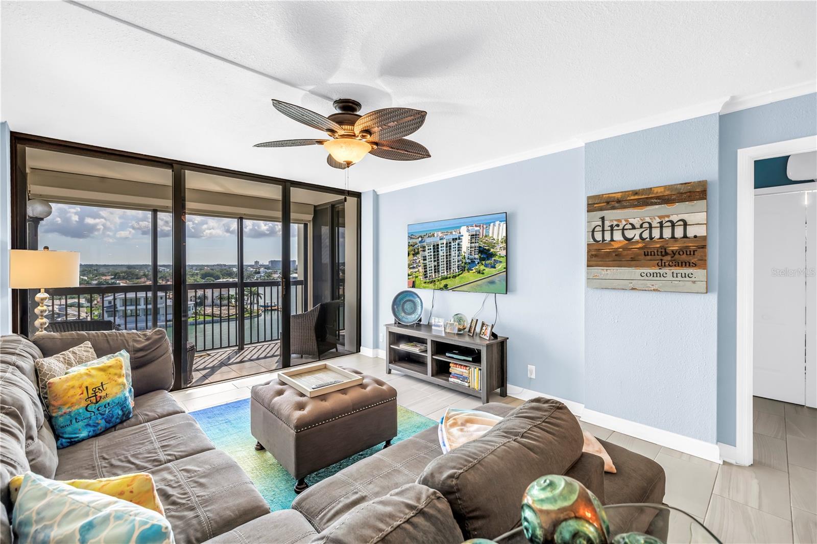 Image 18 of 45 For 9415 Blind Pass Road 803