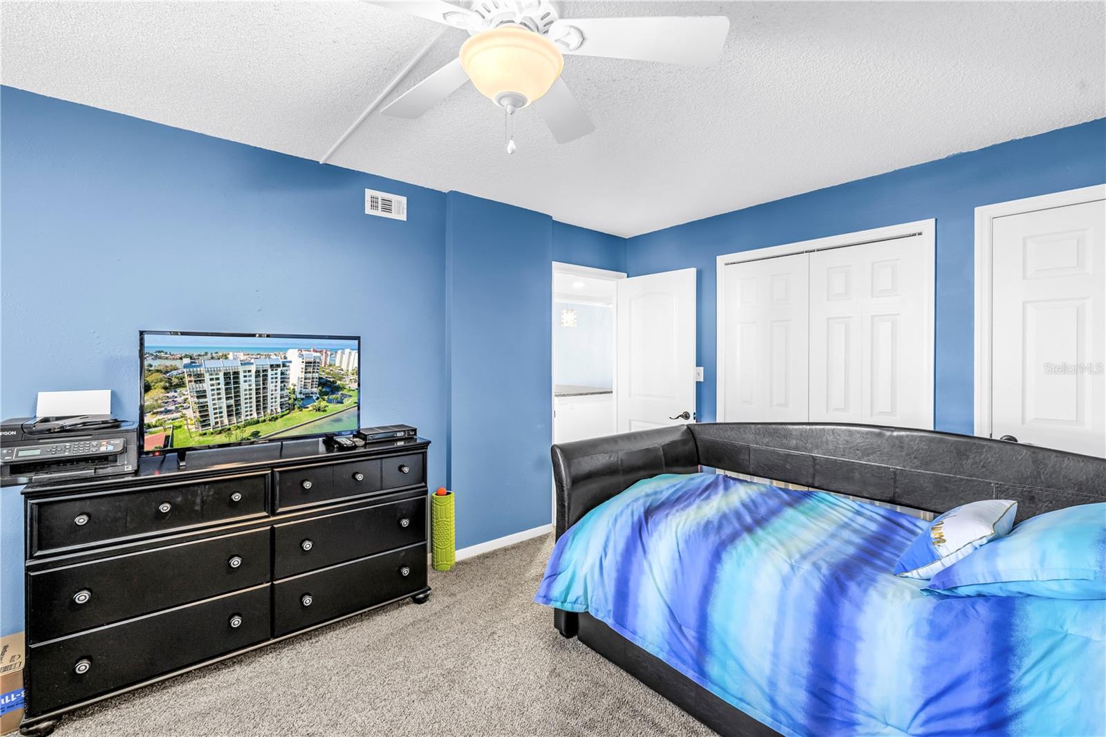 Image 31 of 45 For 9415 Blind Pass Road 803