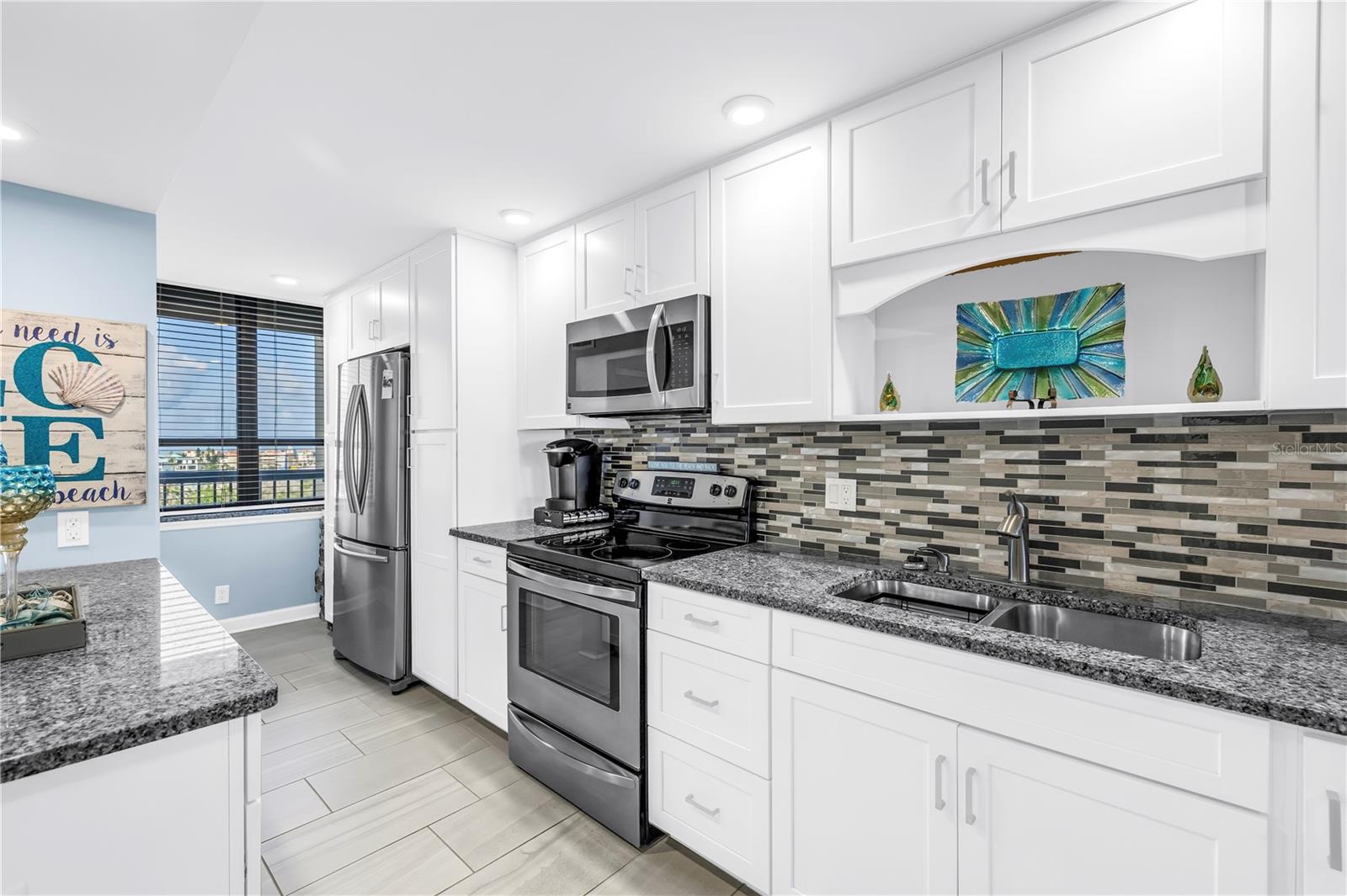 Image 8 of 45 For 9415 Blind Pass Road 803