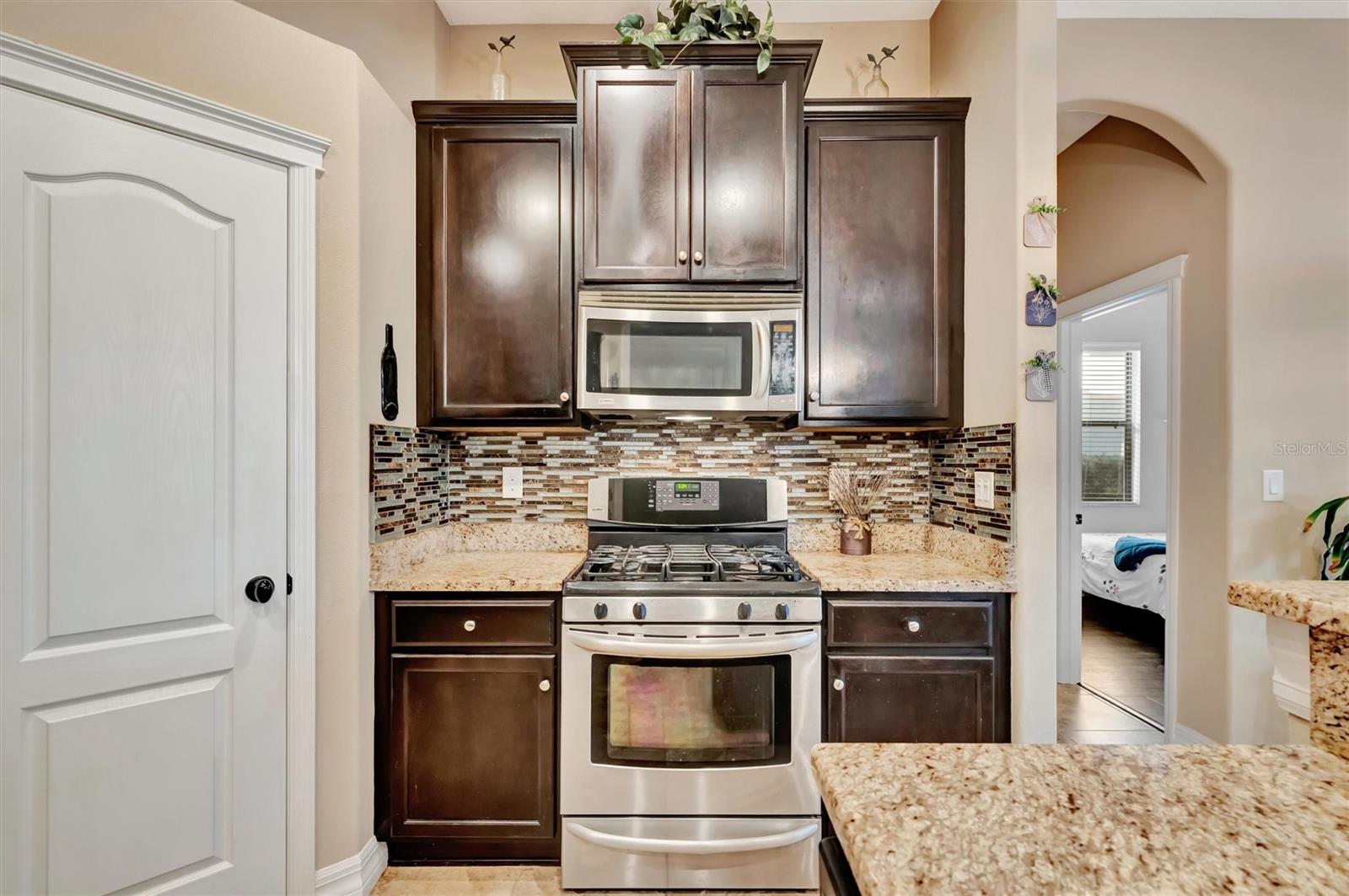 Image 22 of 99 For 15616 Starling Water Drive