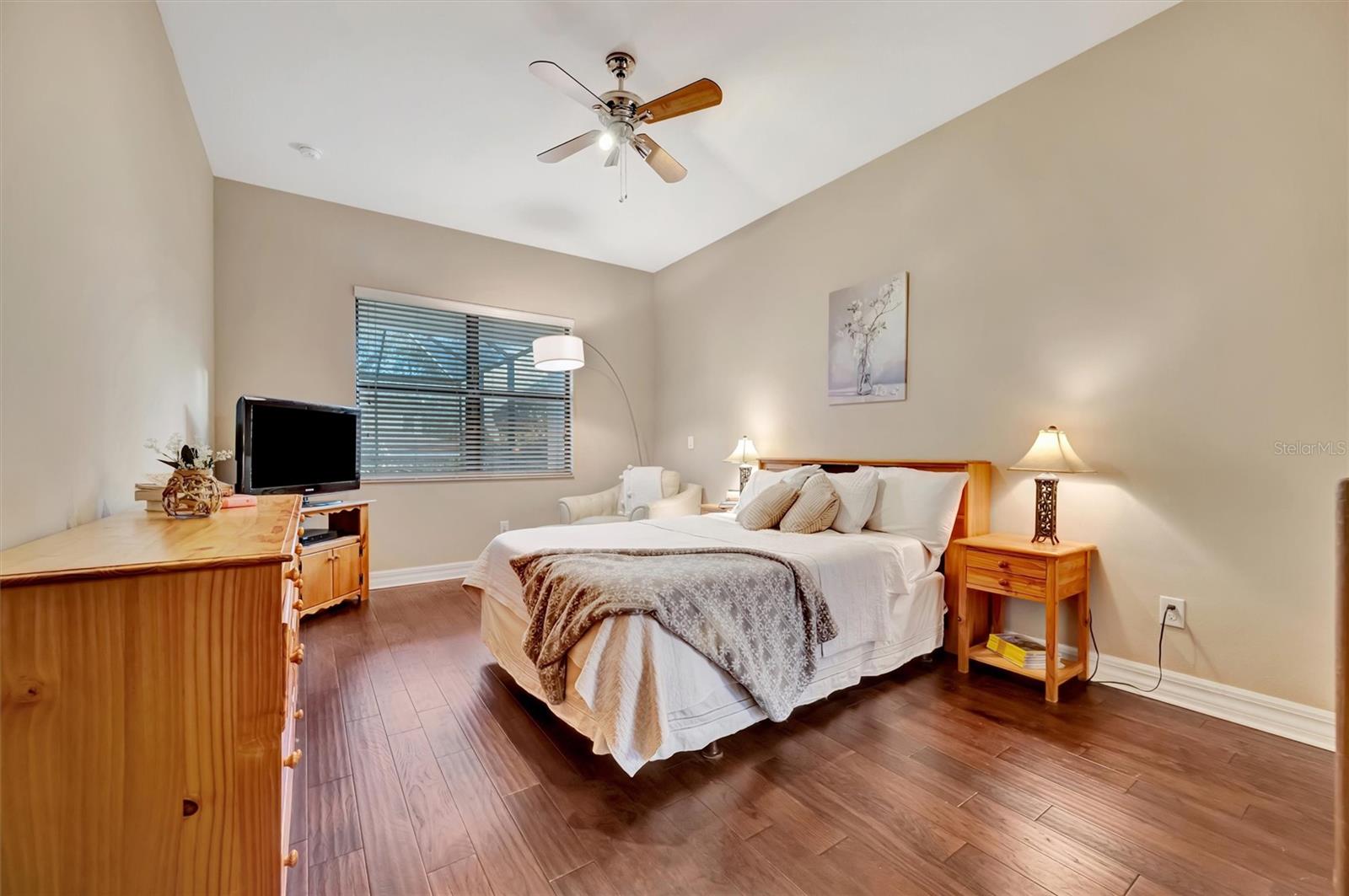 Image 31 of 99 For 15616 Starling Water Drive