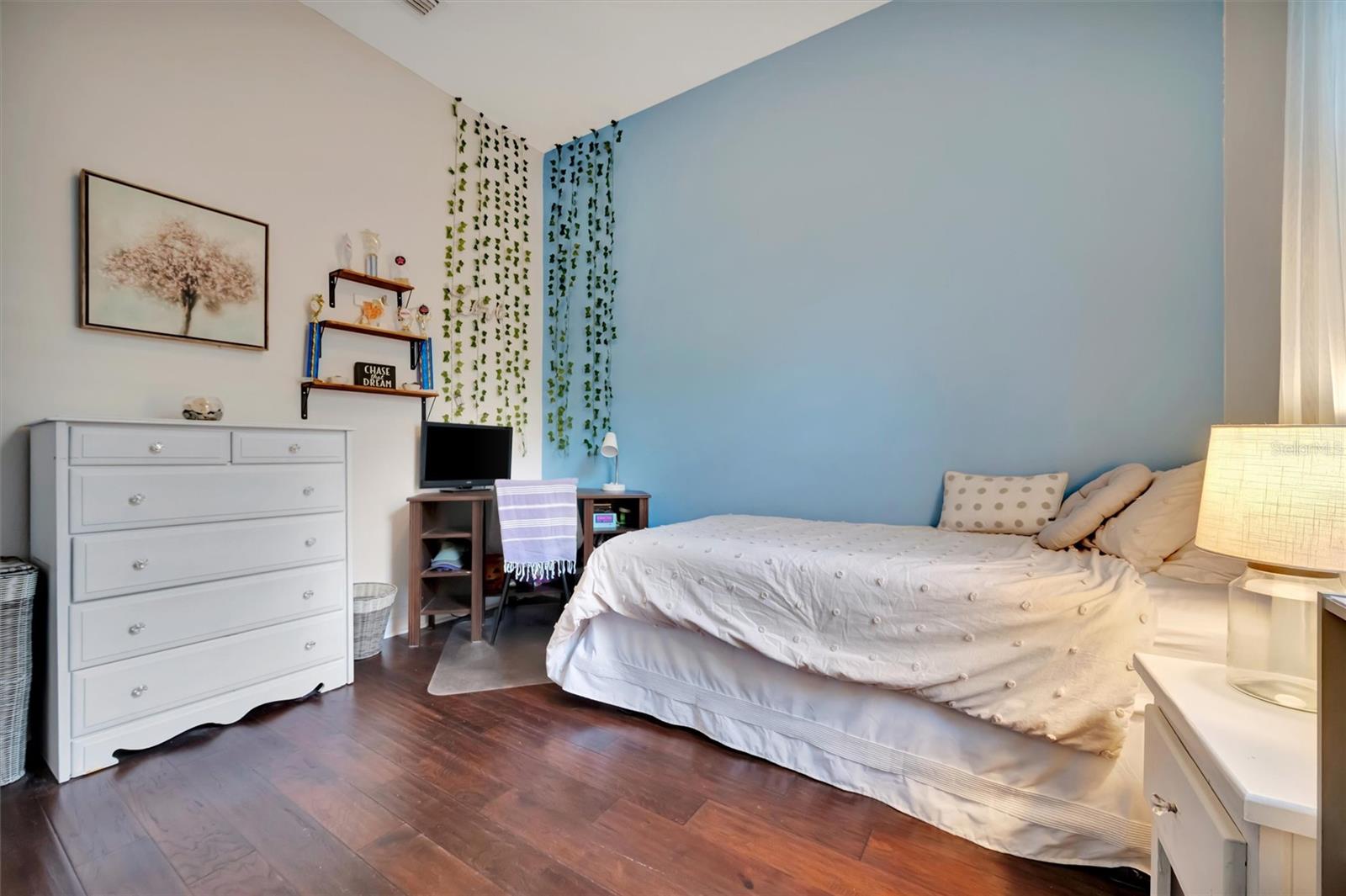 Image 50 of 99 For 15616 Starling Water Drive