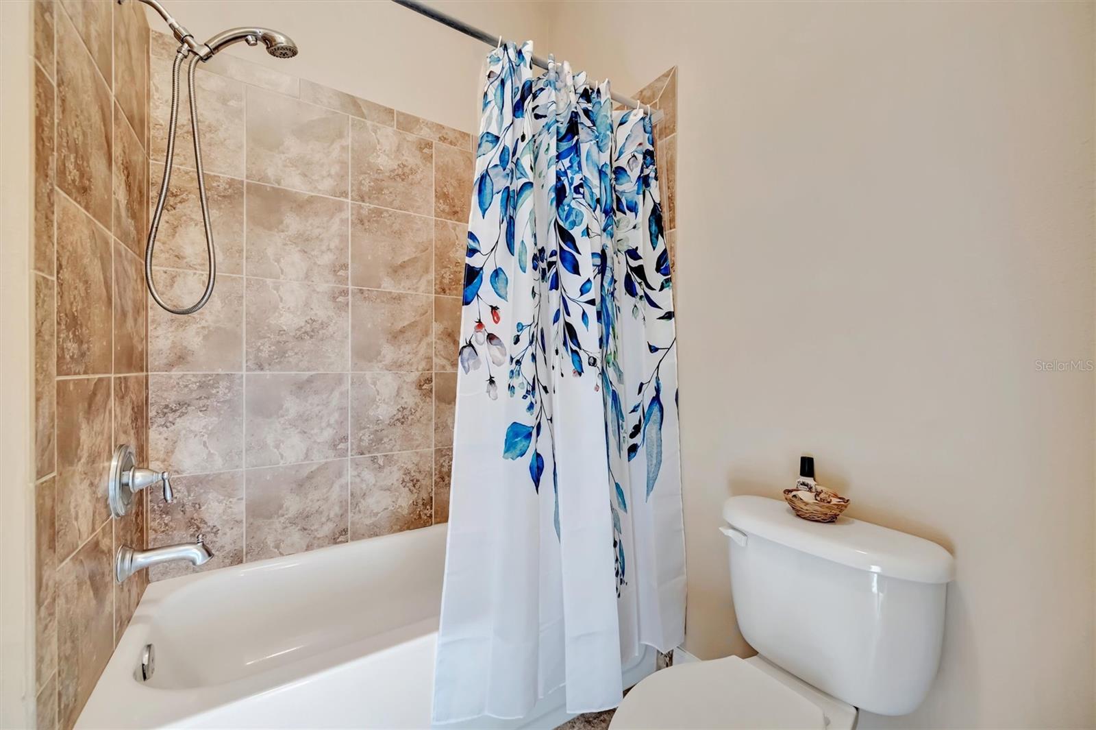 Image 53 of 99 For 15616 Starling Water Drive