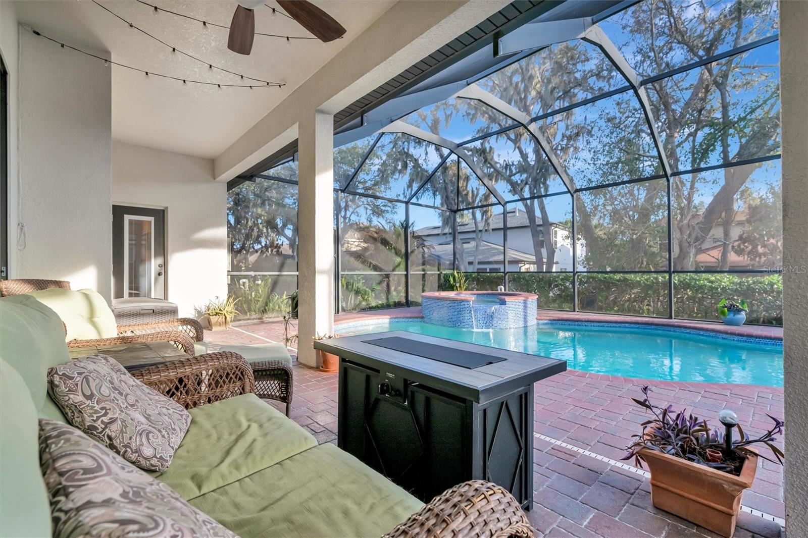 Image 59 of 99 For 15616 Starling Water Drive