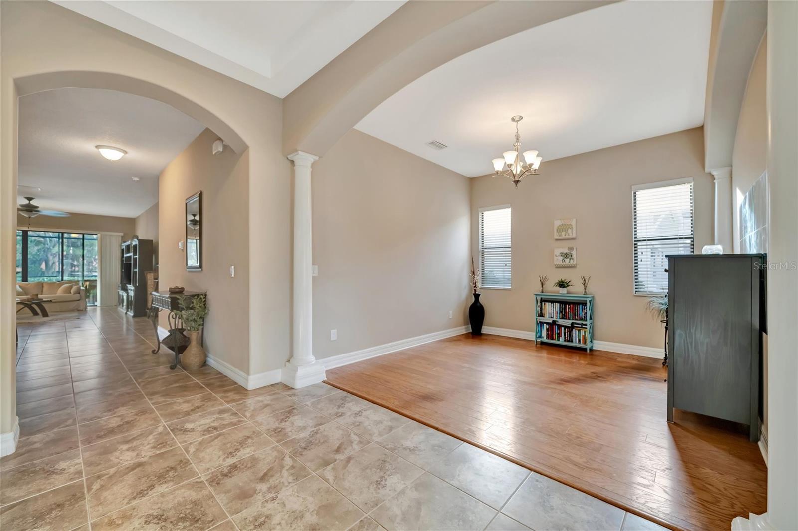 Image 7 of 99 For 15616 Starling Water Drive