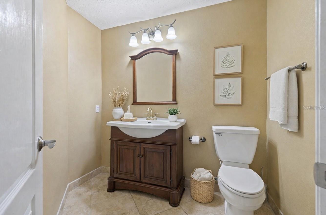 Image 14 of 89 For 18756 Wimbledon Circle