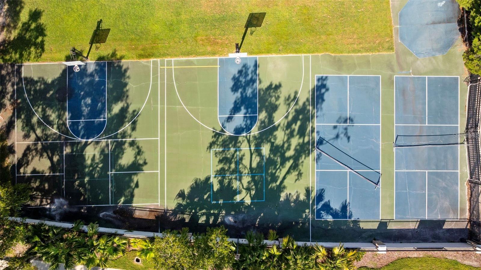 Image 76 of 89 For 18756 Wimbledon Circle