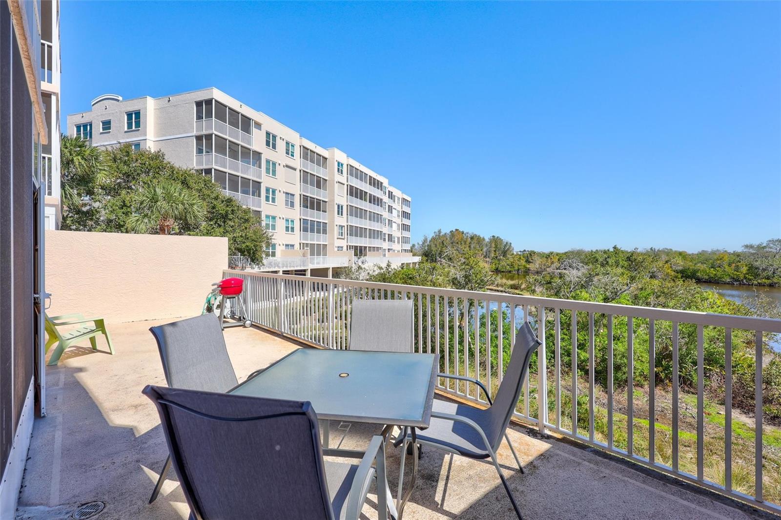 Image 28 of 40 For 6475 Shoreline Drive 5102