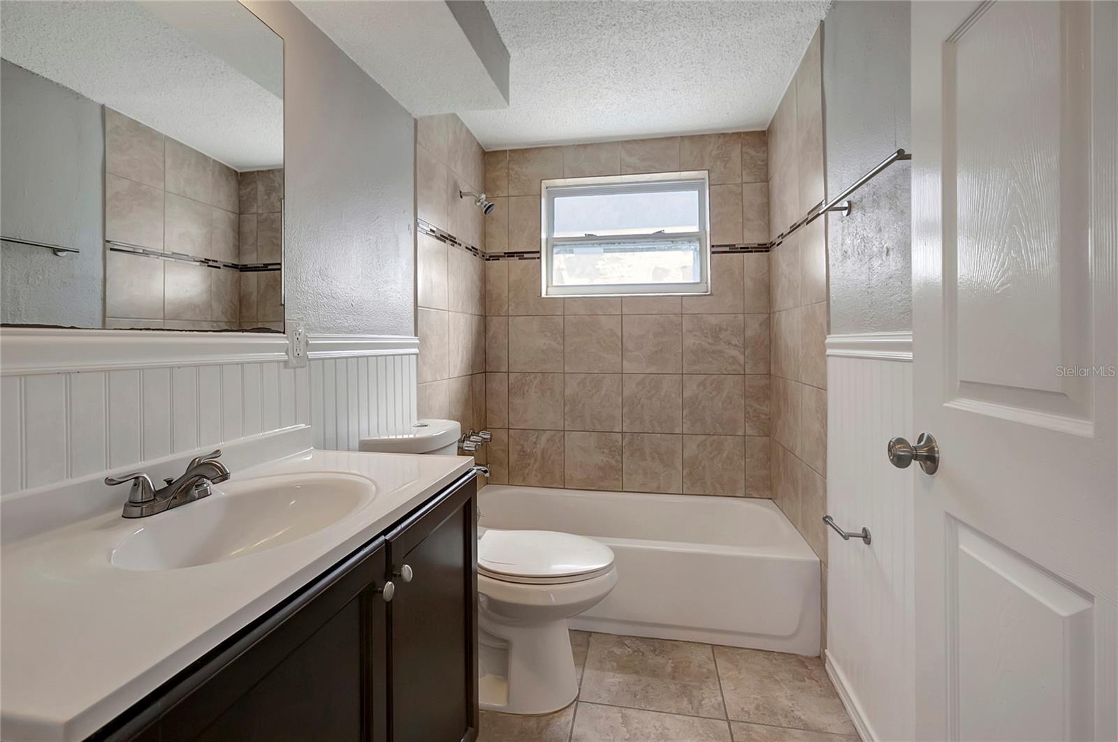 Listing photo id 23 for 7534 Galahad Road