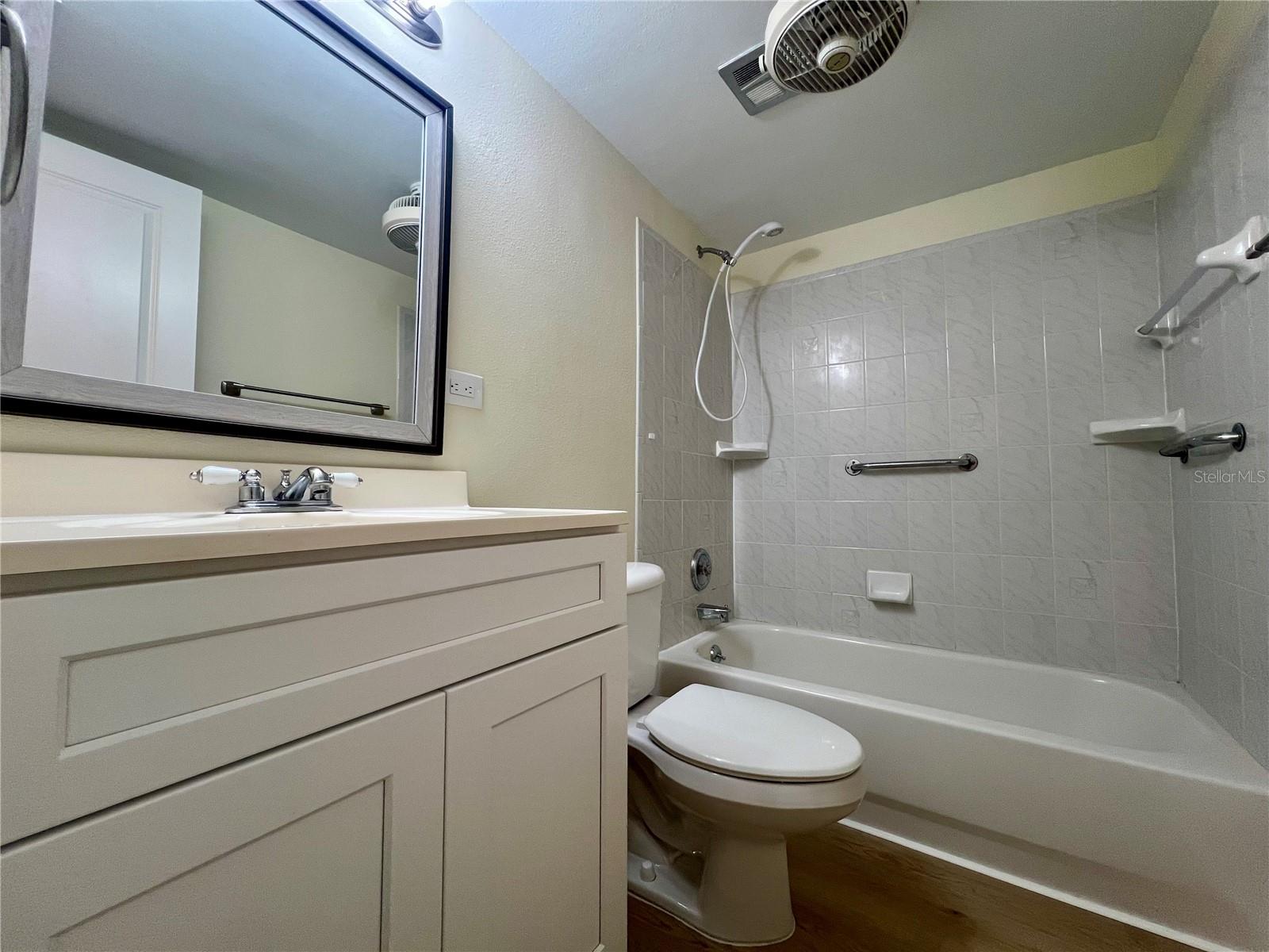 Image 12 of 24 For 8490 13th Street N A