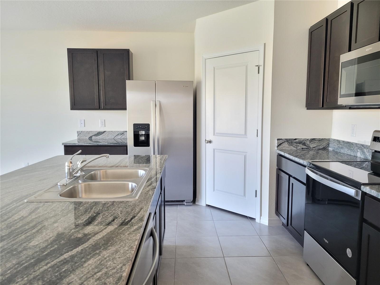 Image 14 of 66 For 30959 Penny Surf Loop