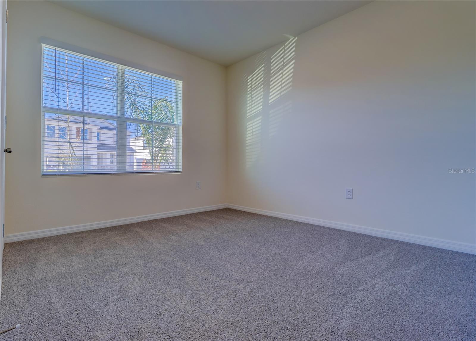 Image 24 of 66 For 30959 Penny Surf Loop