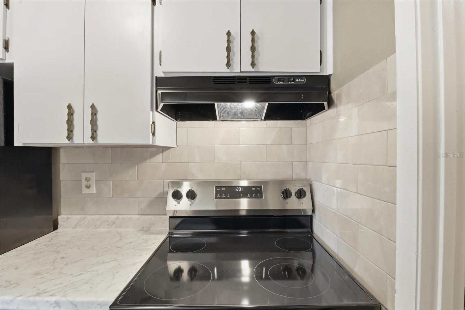 Image 13 of 45 For 5188 Woodridge Lane