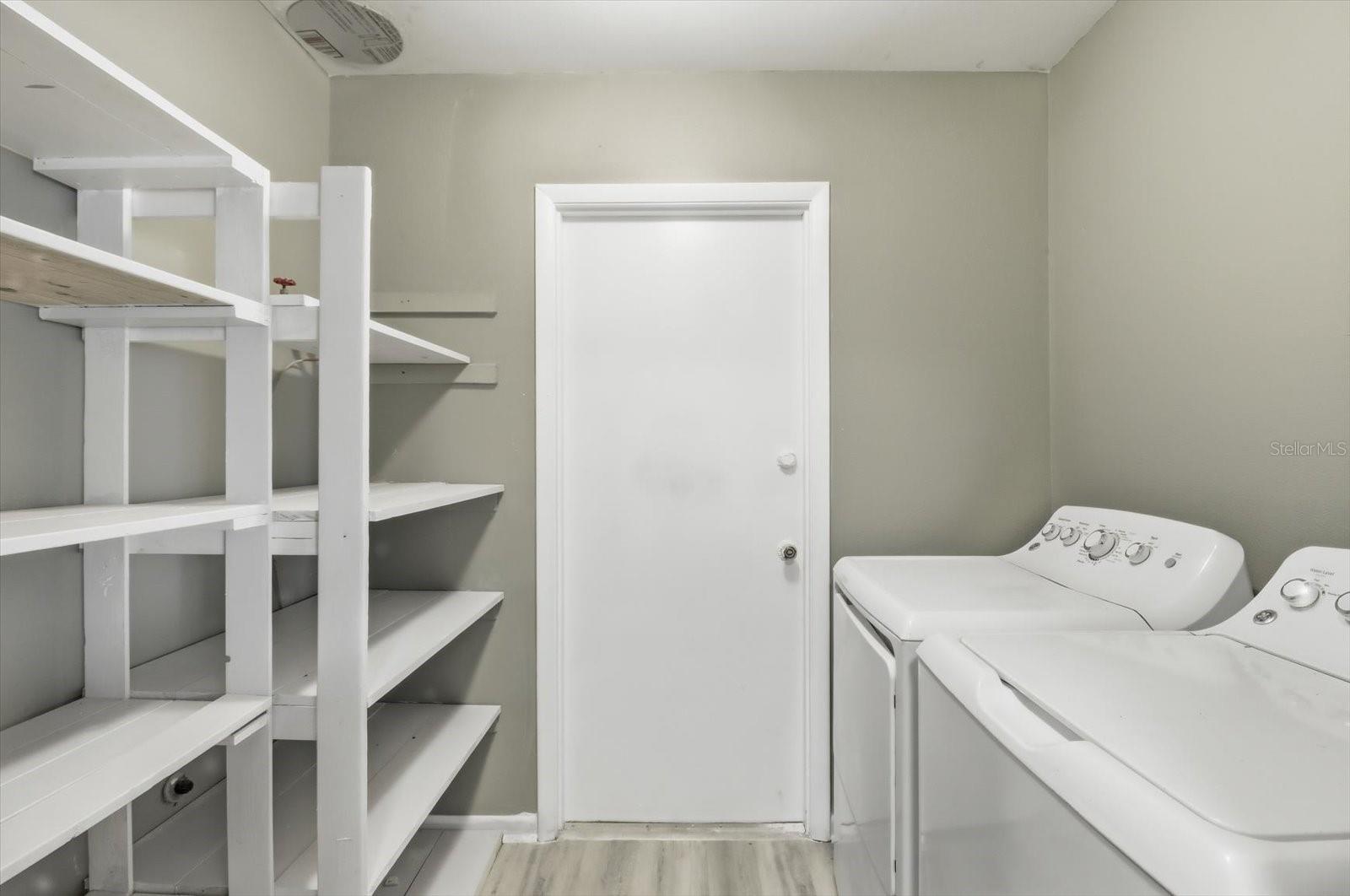 Image 14 of 45 For 5188 Woodridge Lane