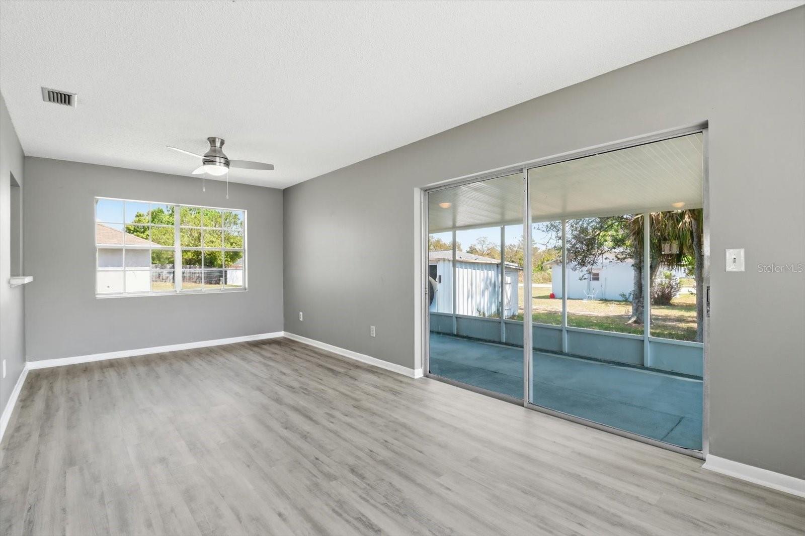 Image 25 of 45 For 5188 Woodridge Lane