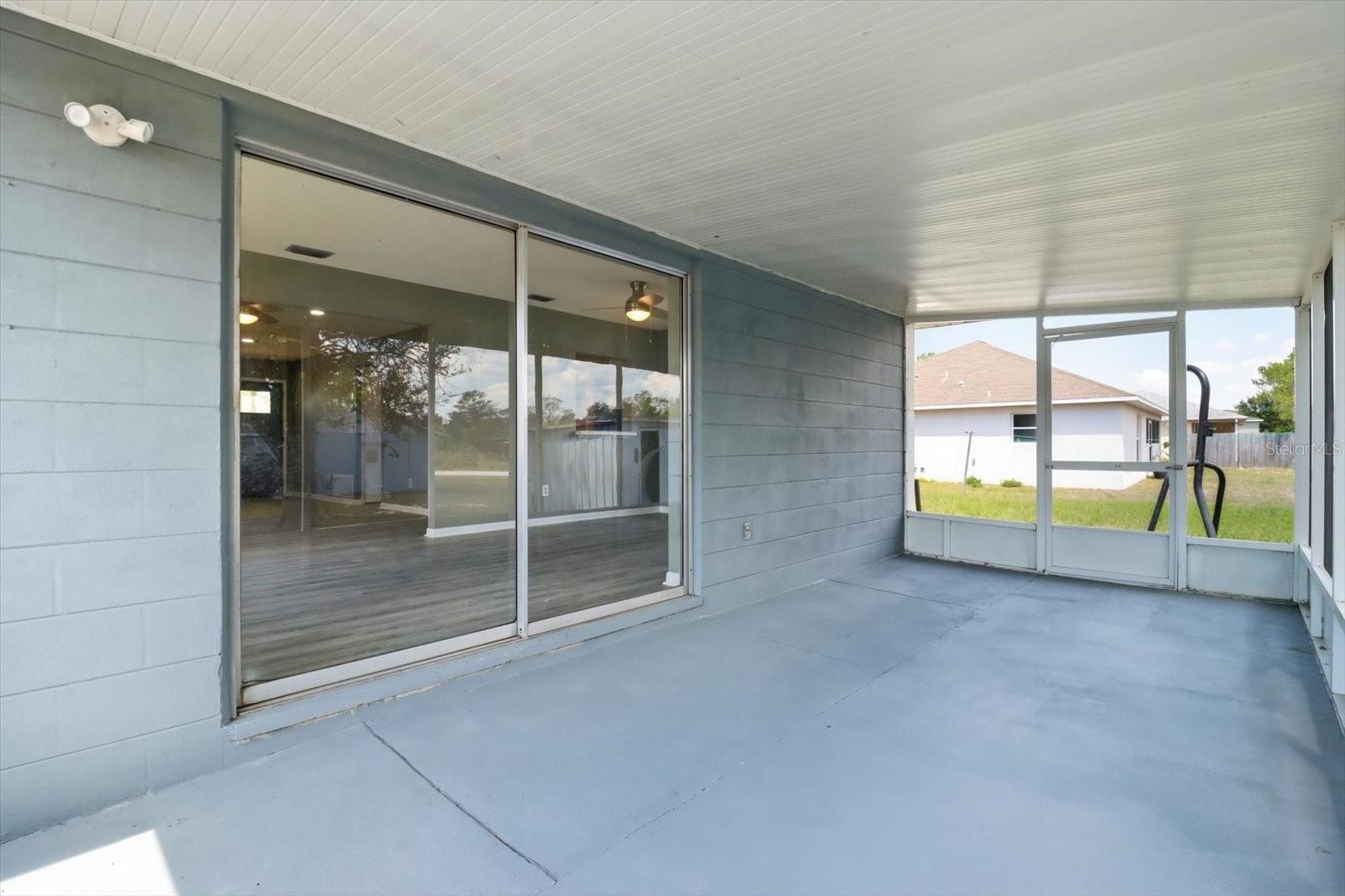 Image 28 of 45 For 5188 Woodridge Lane